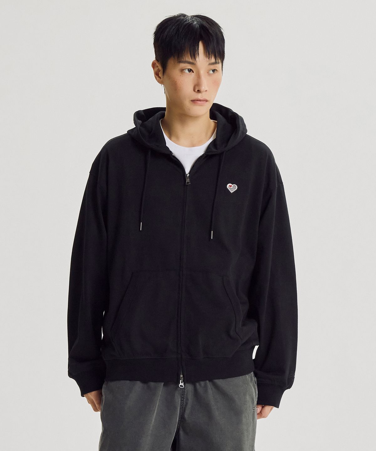 뉴발란스(NEW BALANCE) NBMDG4A013 / MINIMAL HEART COLLECTION 헤리티지 경량 후드집업 (BLACK)