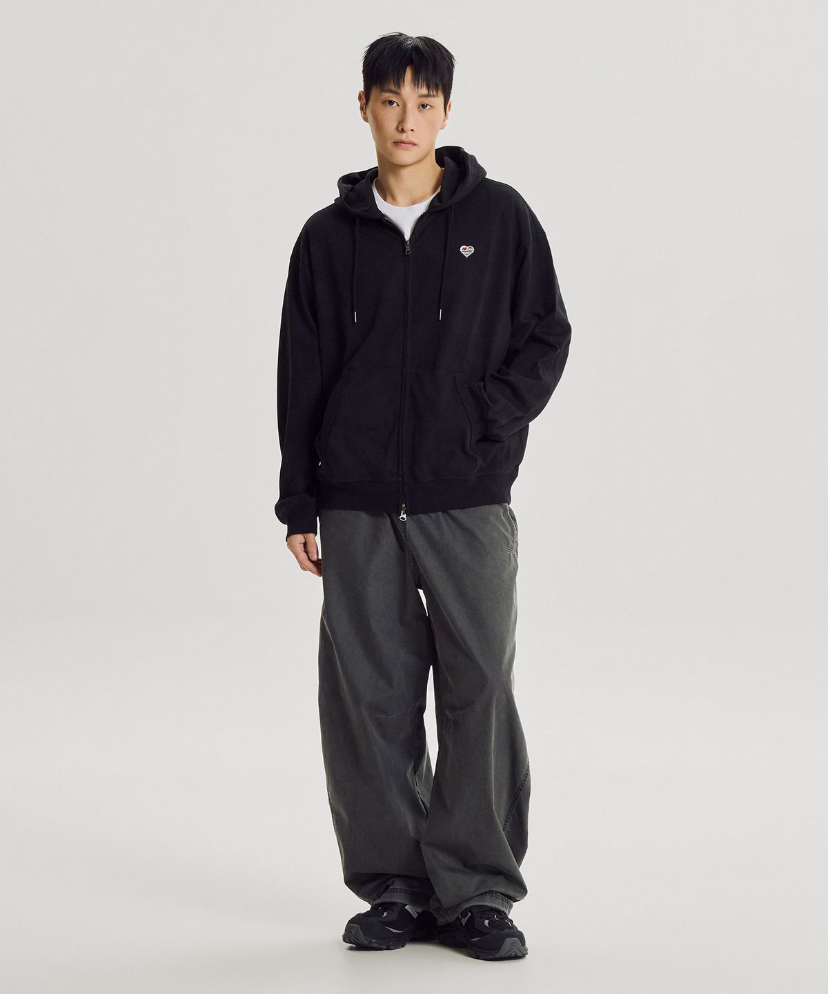 뉴발란스(NEW BALANCE) NBMDG4A013 / MINIMAL HEART COLLECTION 헤리티지 경량 후드집업 (BLACK)