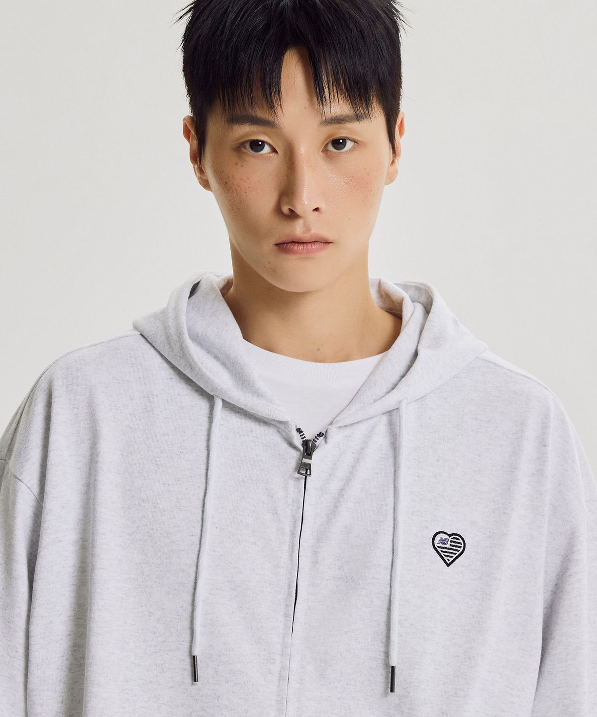 뉴발란스(NEW BALANCE) NBMDG4A013 / MINIMAL HEART COLLECTION 헤리티지 경량 후드집업 (A/GRAY)