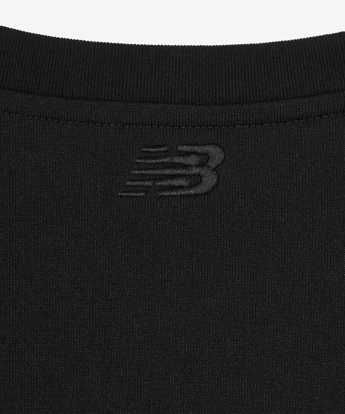 뉴발란스(NEW BALANCE) NBNCG4A013 / MINIMAL HEART COLLECTION 헤리티지 경량 맨투맨 (BLACK)