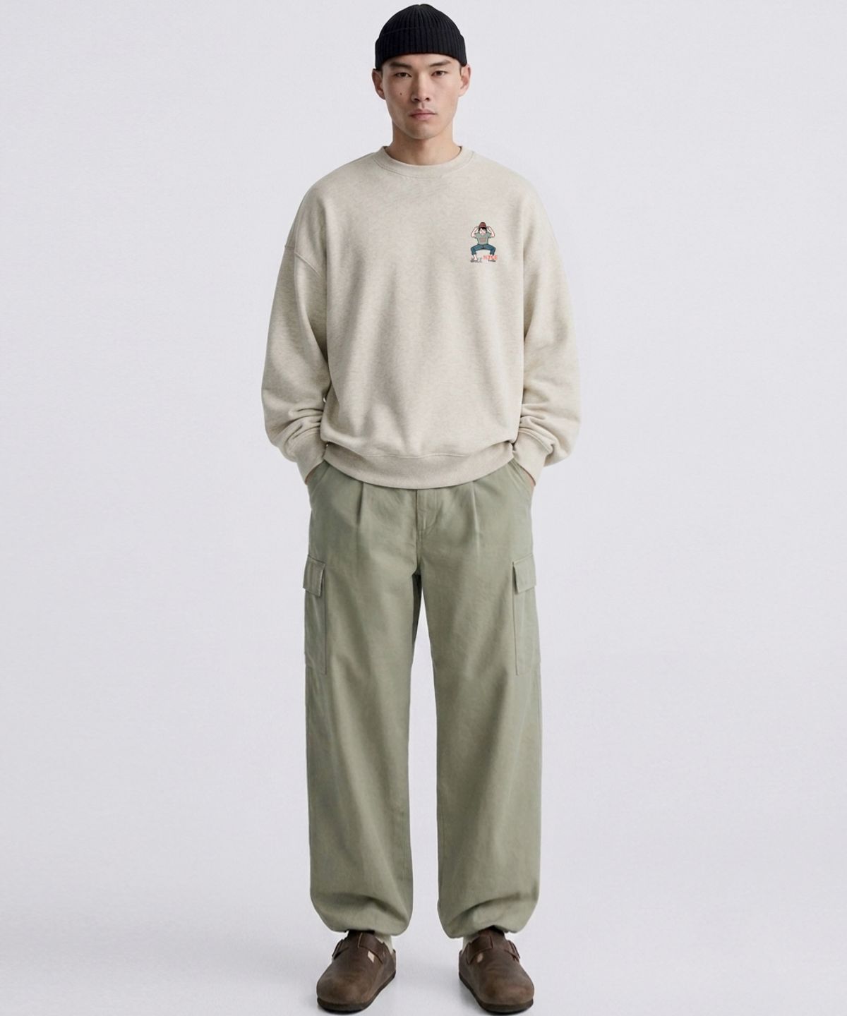 엠블룩(AMBLELOOK) 레귤러 스웨트셔츠 SMILE200 (3color)