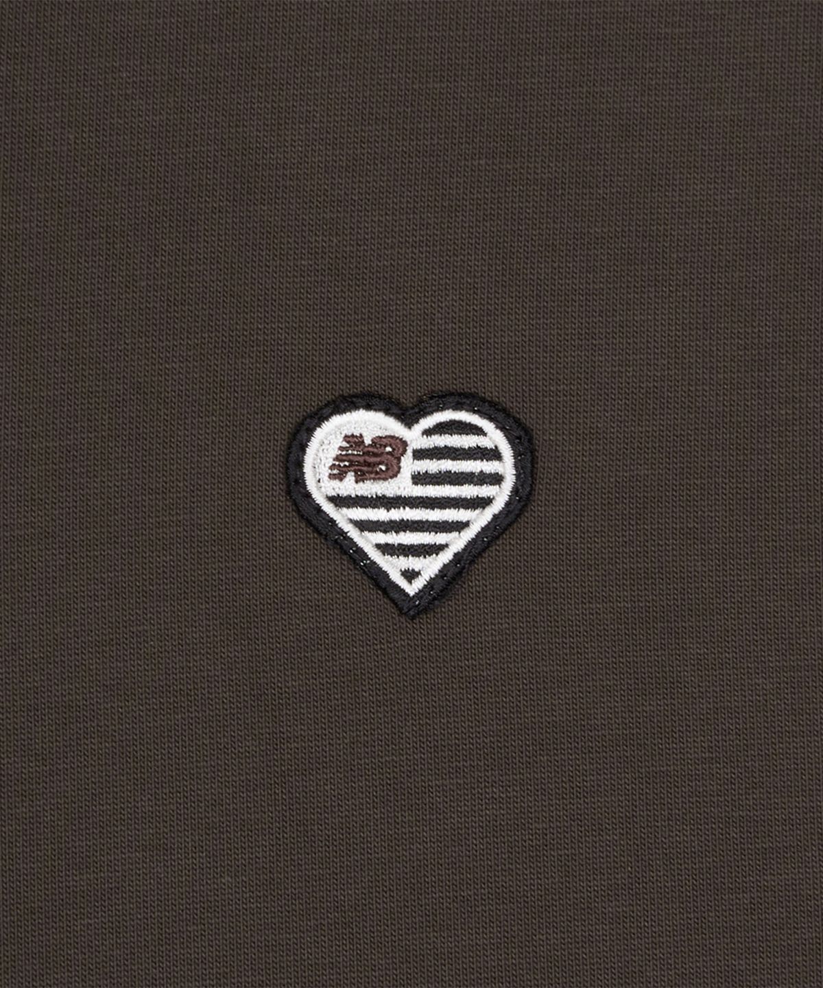 뉴발란스(NEW BALANCE) NBNDG4A013 / MINIMAL HEART COLLECTION 레이어드 긴팔티 (BROWN)