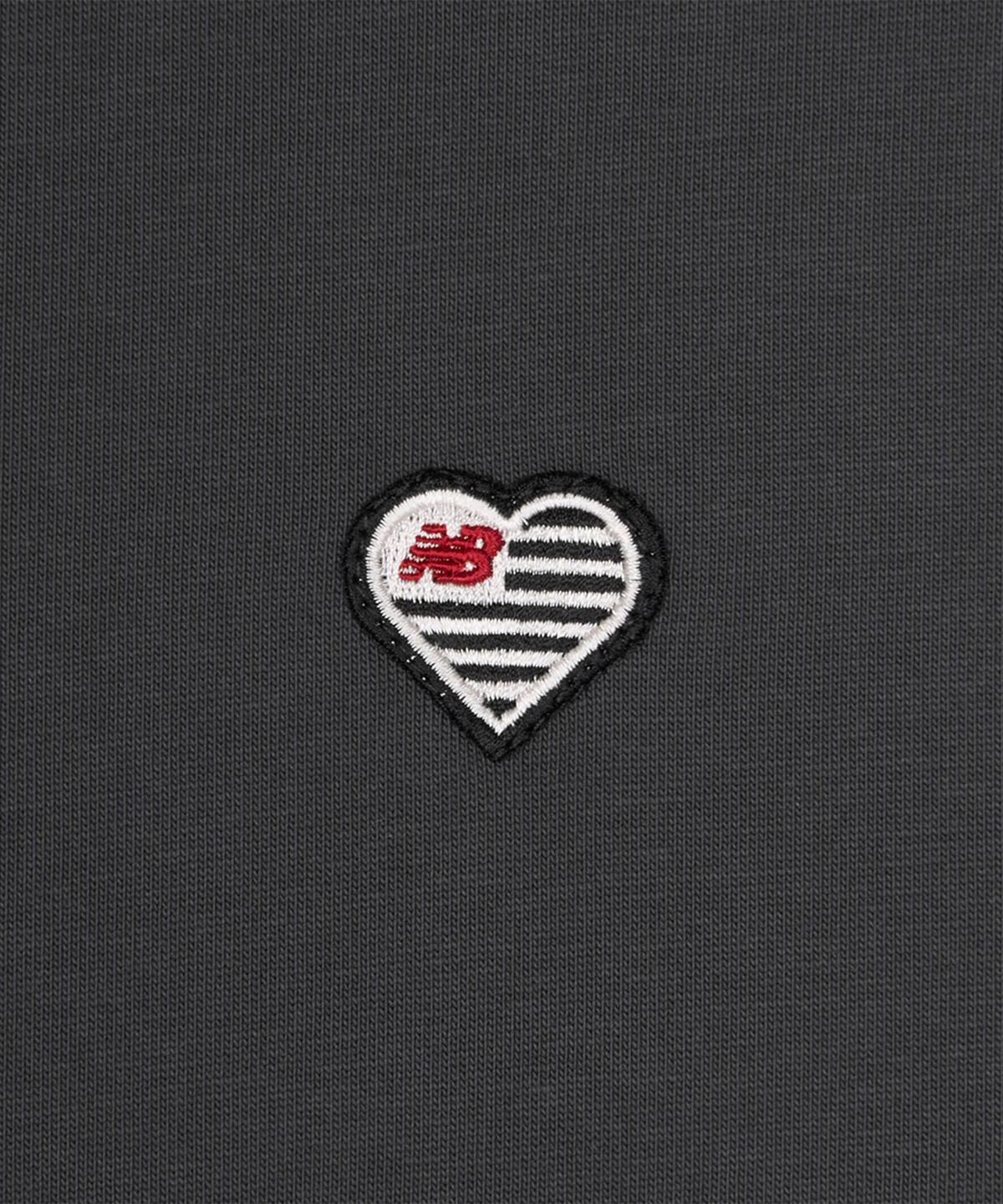 뉴발란스(NEW BALANCE) NBNDG4A013 / MINIMAL HEART COLLECTION 레이어드 긴팔티 (CHARCOAL)