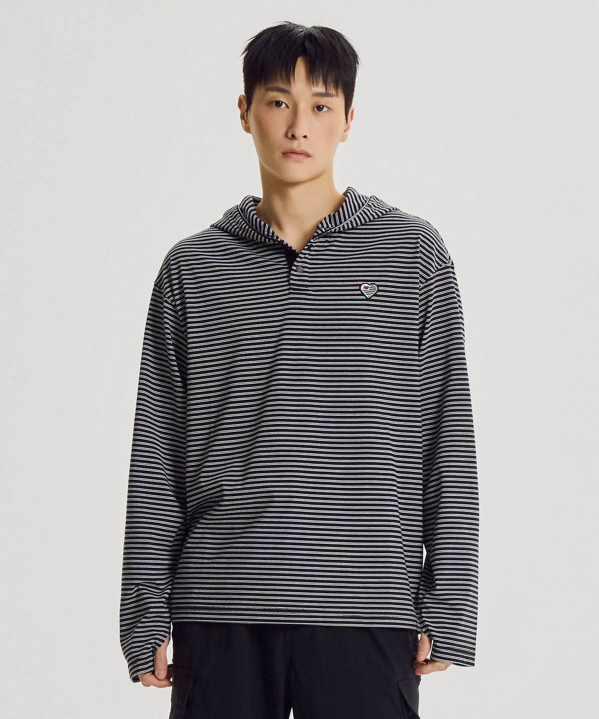 뉴발란스(NEW BALANCE) NBN0G4A013 / MINIMAL HEART COLLECTION 후드 롱슬리브 (BLACK)