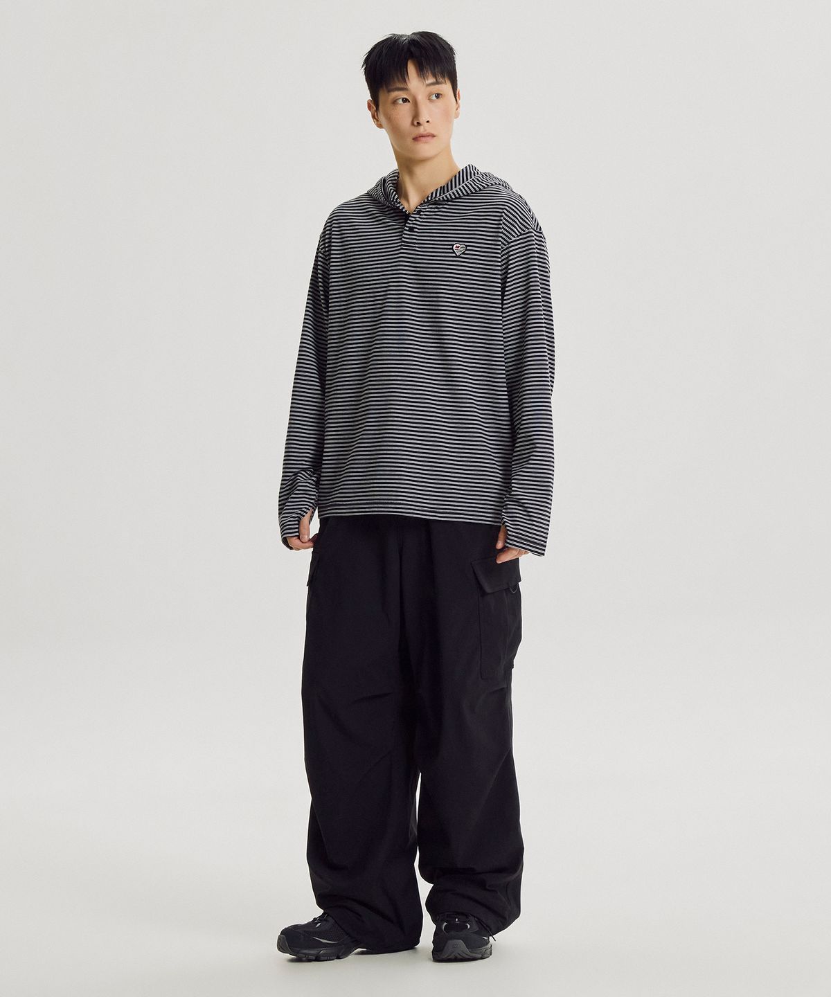 뉴발란스(NEW BALANCE) NBN0G4A013 / MINIMAL HEART COLLECTION 후드 롱슬리브 (BLACK)