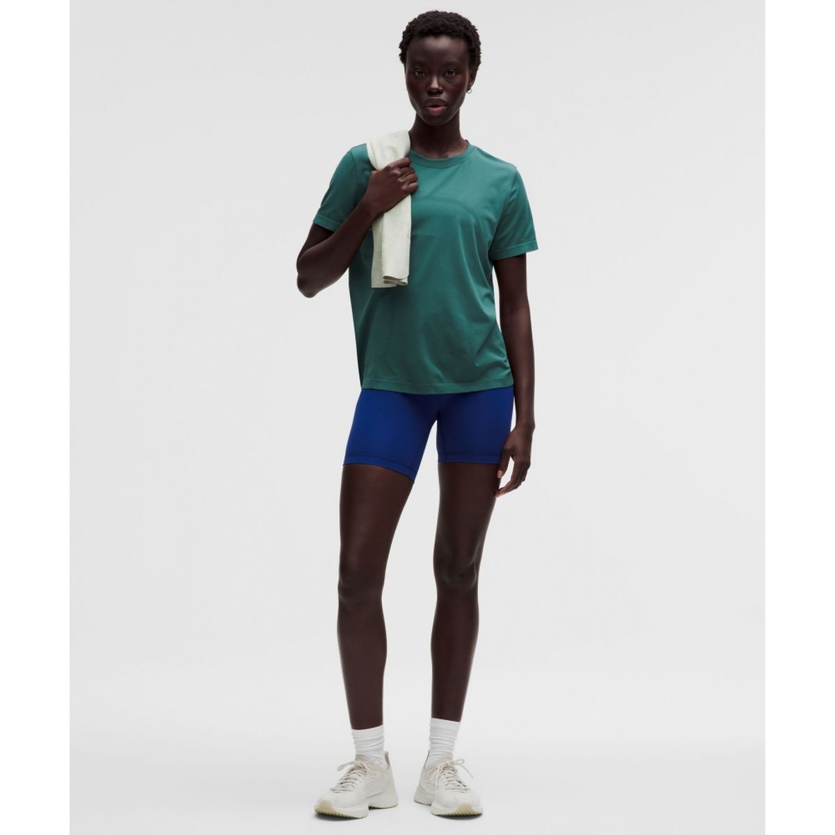 룰루레몬(LULULEMON) 스위프틀리 릴랙스드 숏슬리브 셔츠 *업데이트 핏  DMAR DMAR