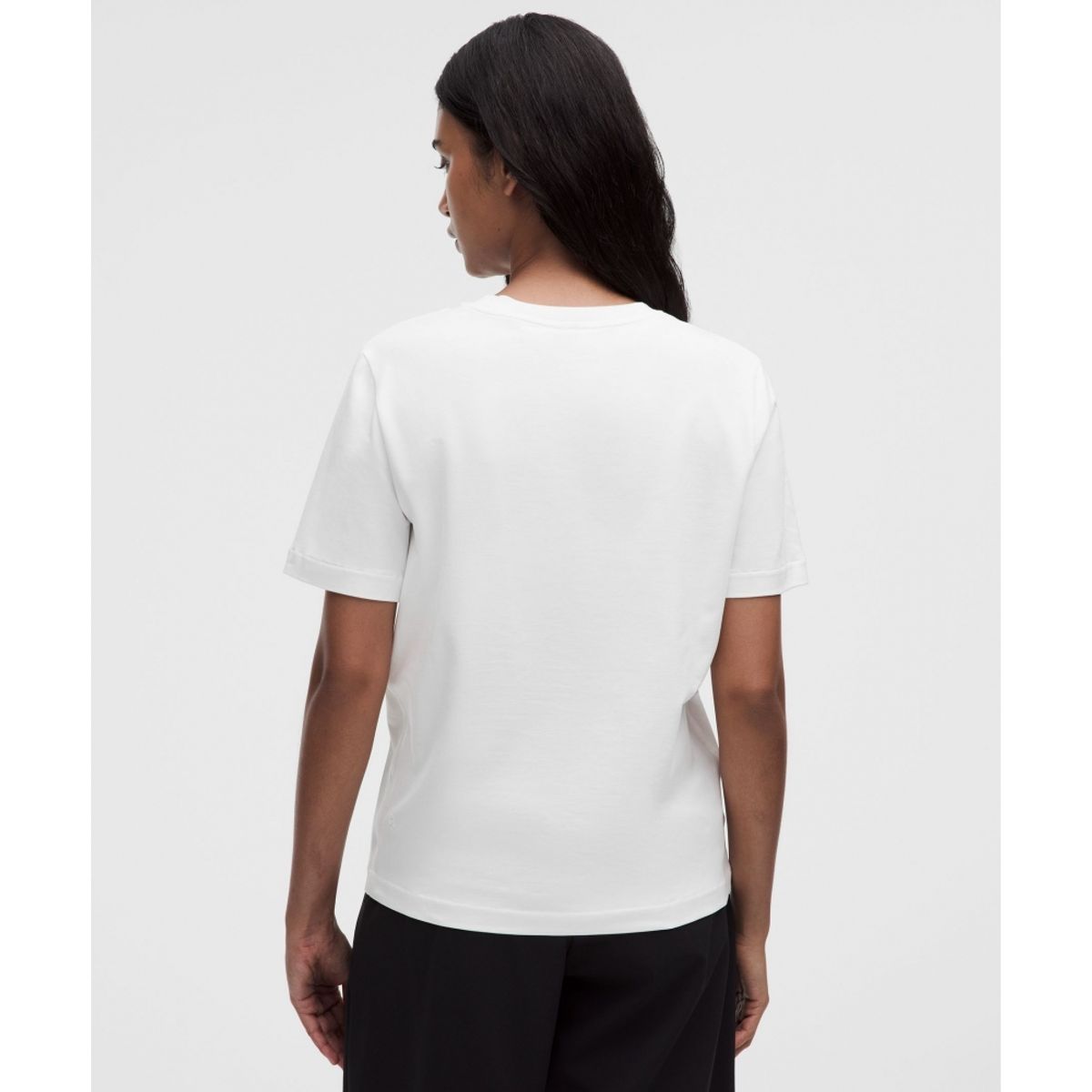 룰루레몬(LULULEMON) 더 클래식 저지 티  WHT