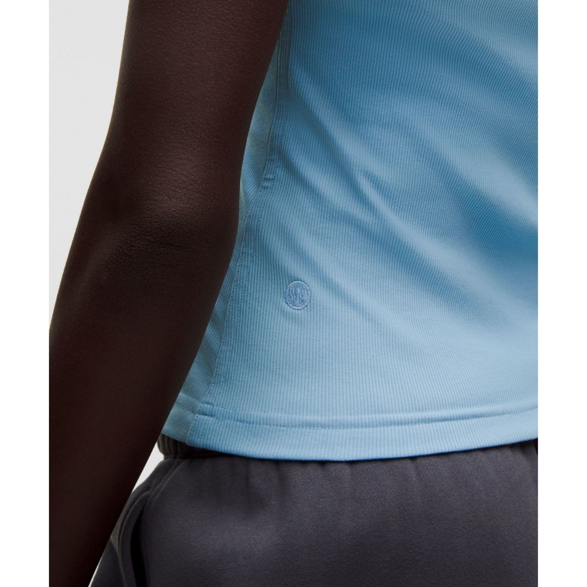 룰루레몬(LULULEMON) 리틀 리브드 스쿱넥 탱크탑  DEAM