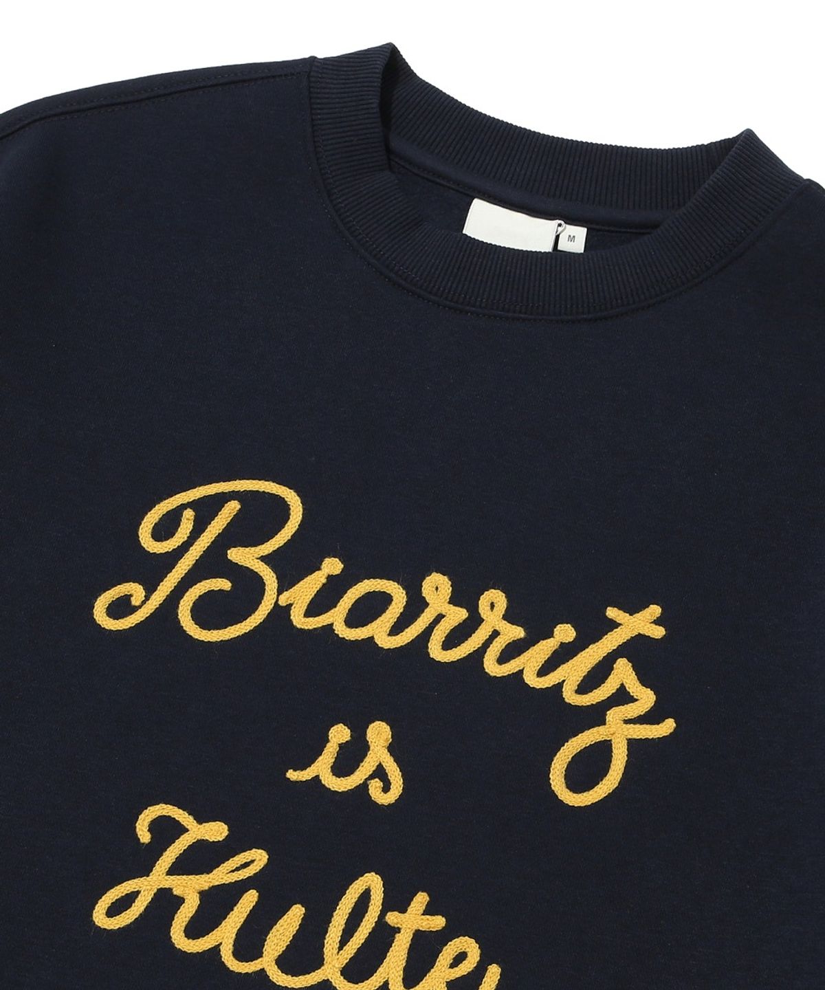 쿨트(KULTE) LETTERING CHAIN EMB CREWNECK_NAVY