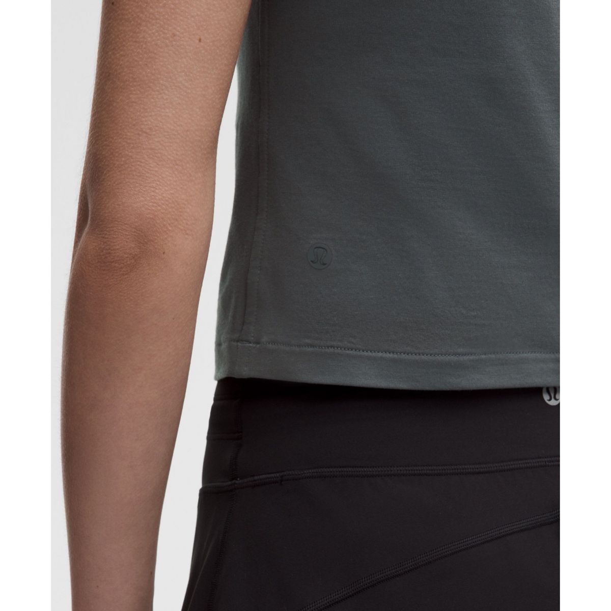 룰루레몬(LULULEMON) 리틀 저지 티