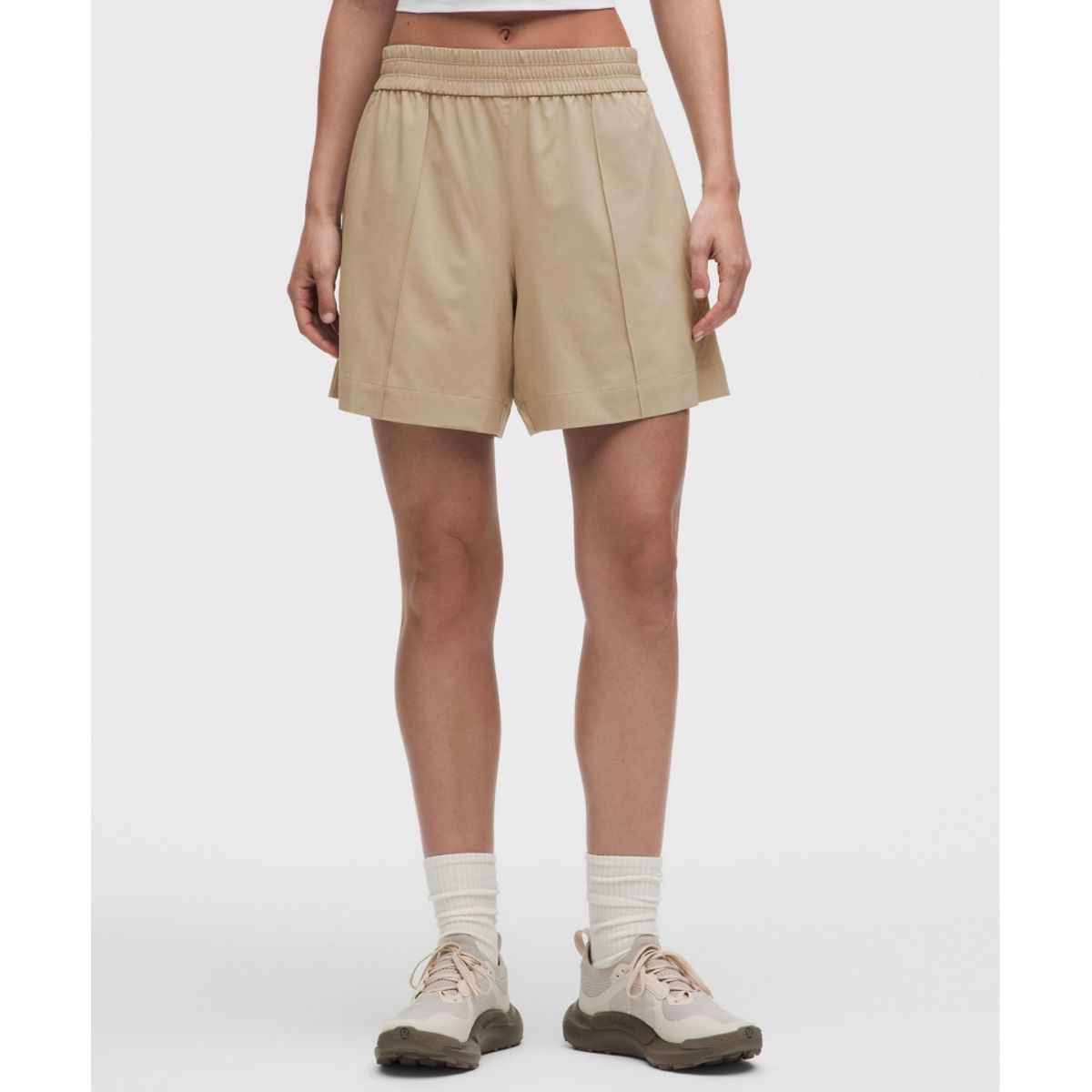 룰루레몬(LULULEMON) 브리즐리 미드라이즈 쇼츠 6inch  RUCU