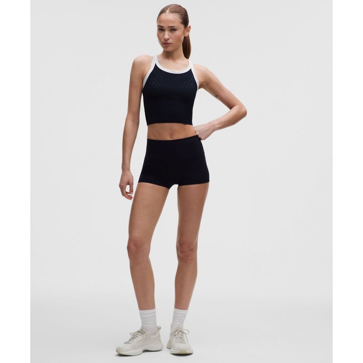 룰루레몬(LULULEMON) 스위프틀리 테크 크롭 라운드넥 탱크탑 2.0  JDTN WHT