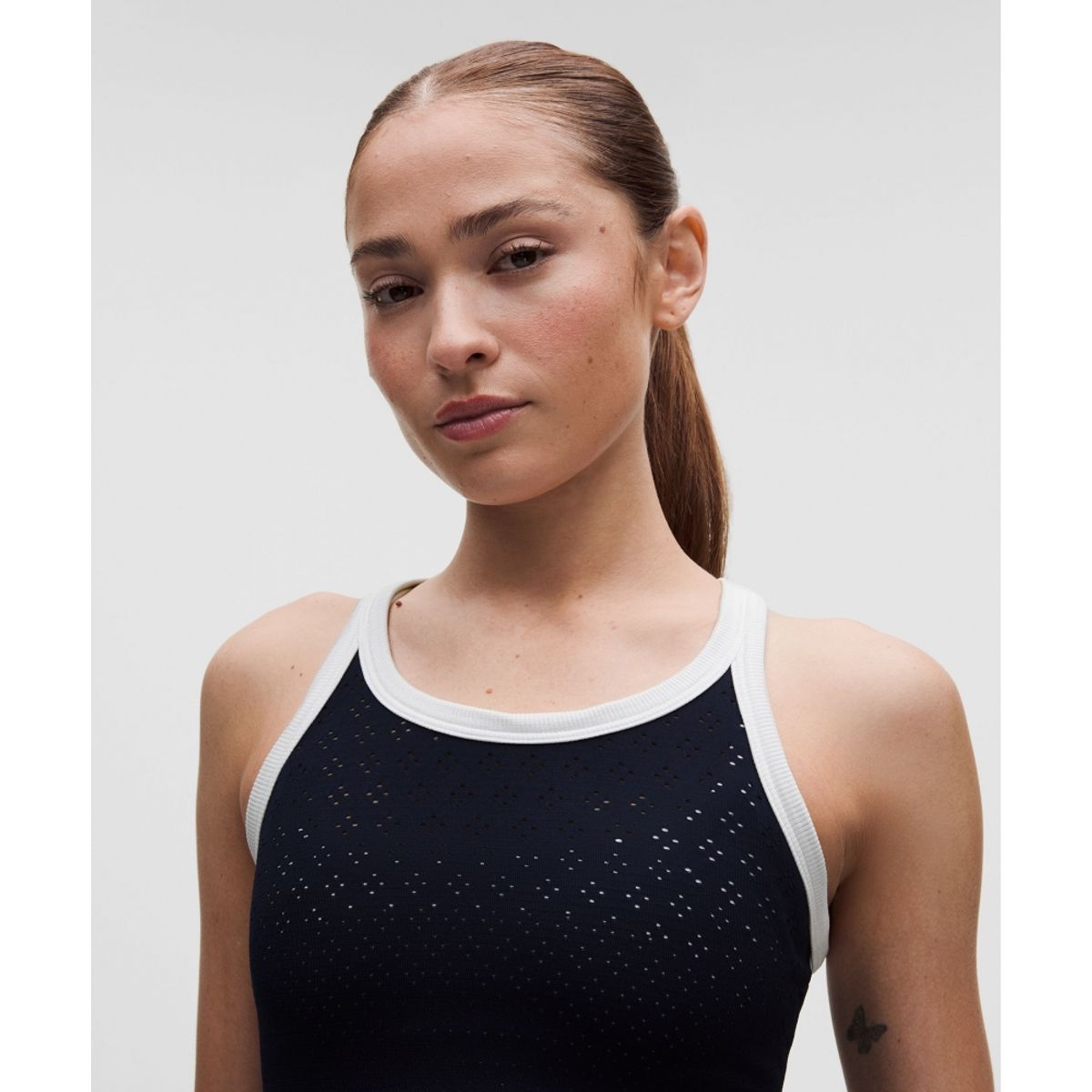 룰루레몬(LULULEMON) 스위프틀리 테크 크롭 라운드넥 탱크탑 2.0  JDTN WHT