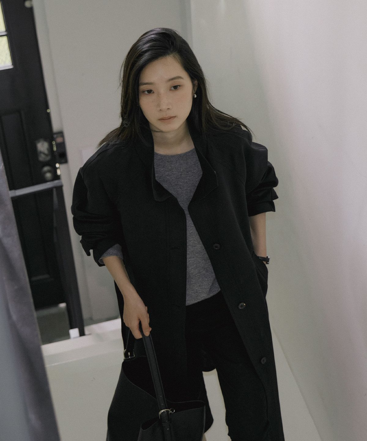 링서울(LINGSEOUL) high neck trench coat-black