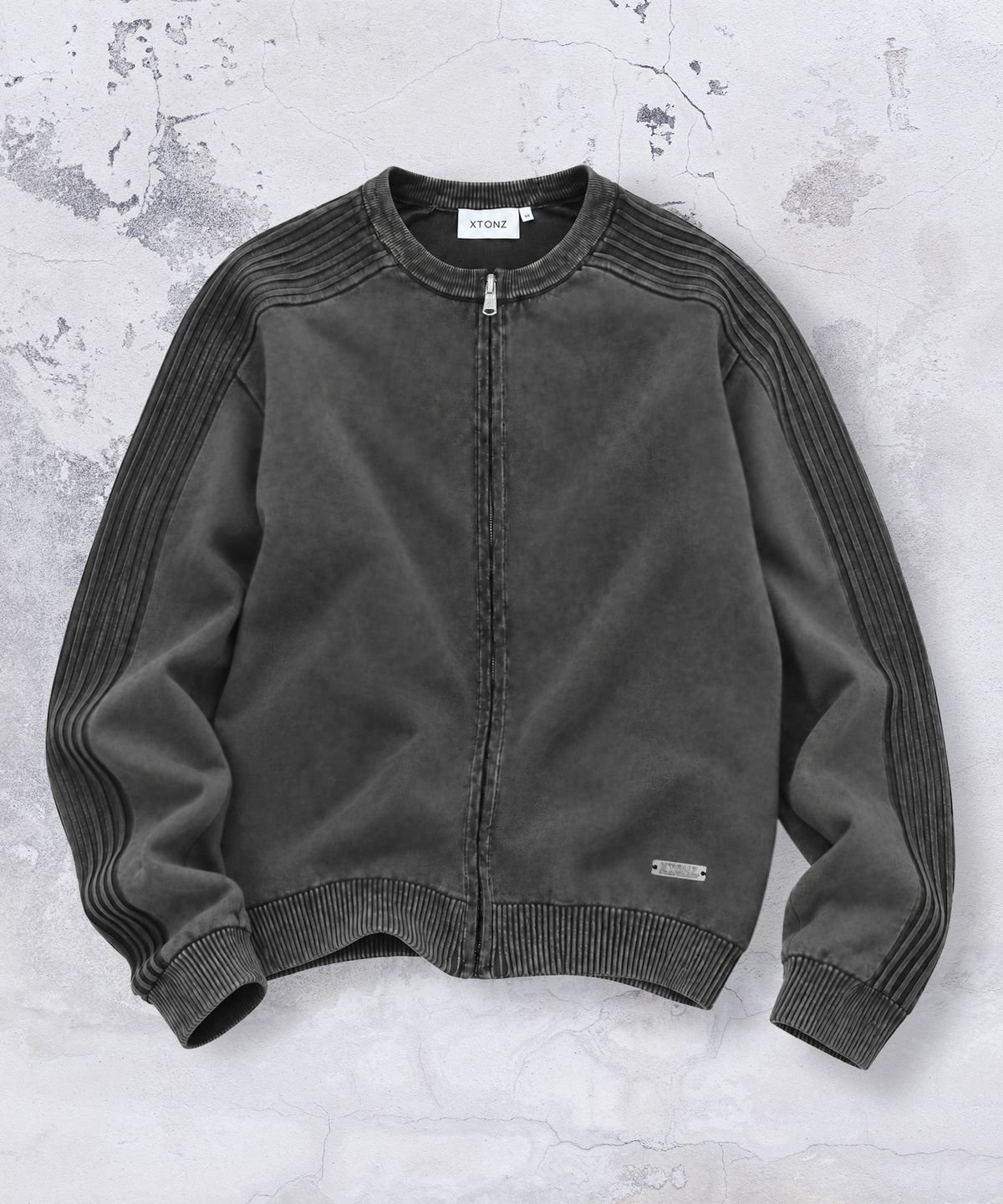 엑스톤즈(XTONZ) XTK184 슬림핏 빈티지 워싱 니트 집업 (BLACK)