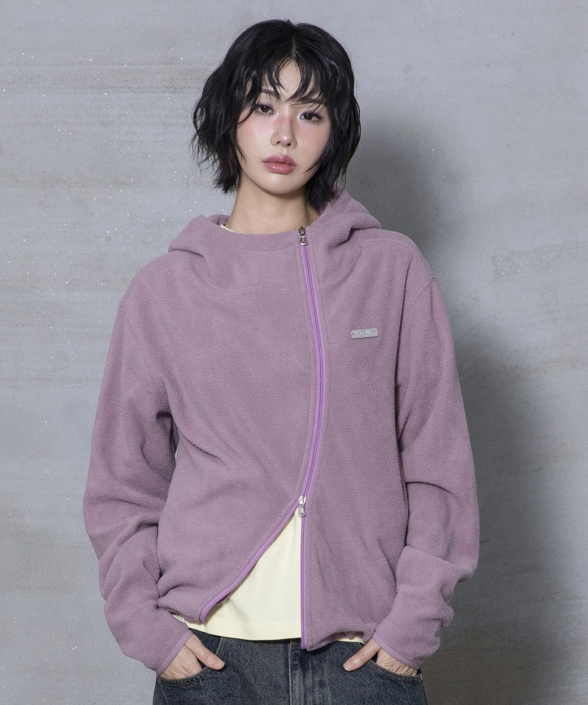 엑스톤즈(XTONZ) XJ148 커브드 지퍼 라이트 플리스 후드 집업 (LAVENDER)
