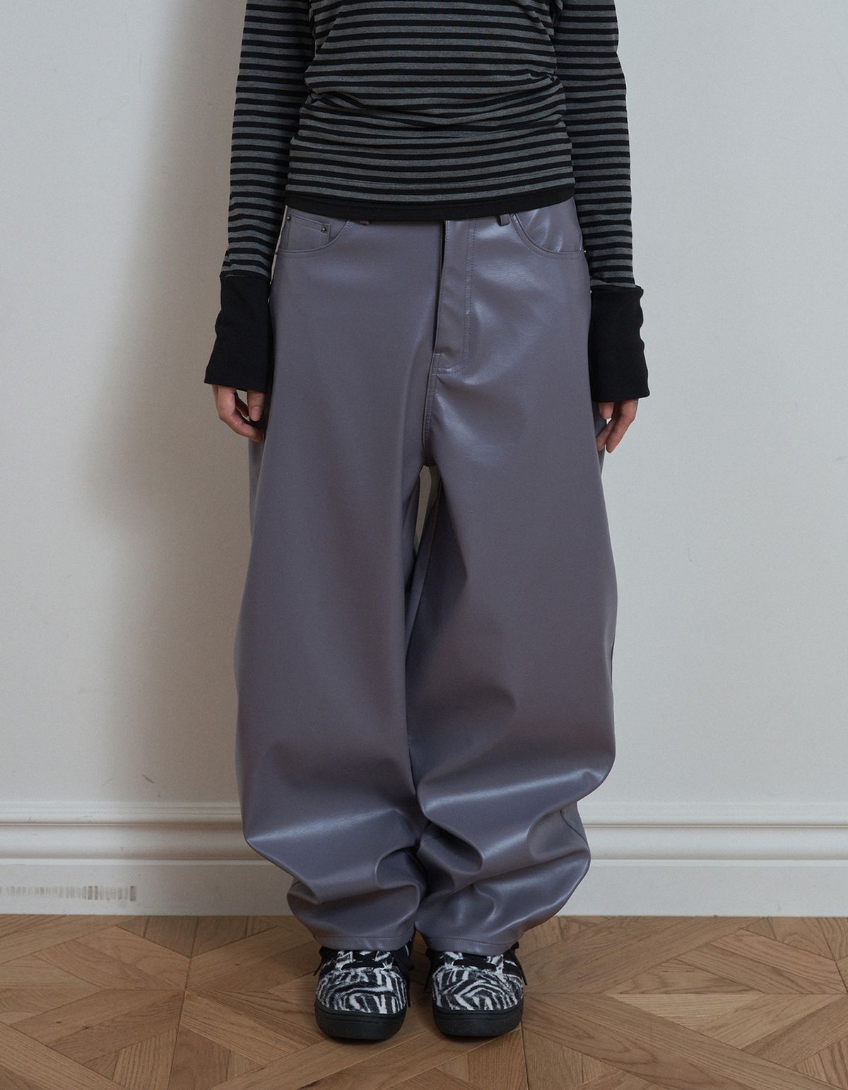 셋업이엑스이(SETUP-EXE) BACK-STITCH COATED PANTS / PURPLE