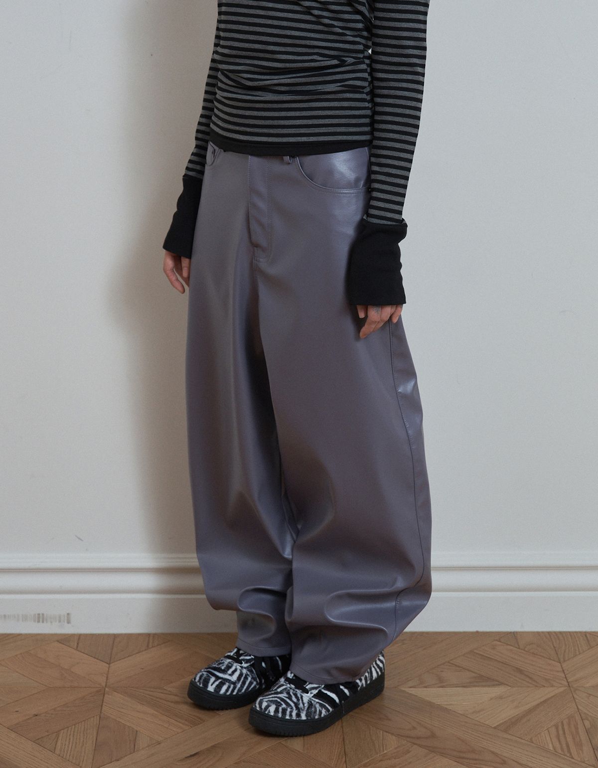 셋업이엑스이(SETUP-EXE) BACK-STITCH COATED PANTS / PURPLE