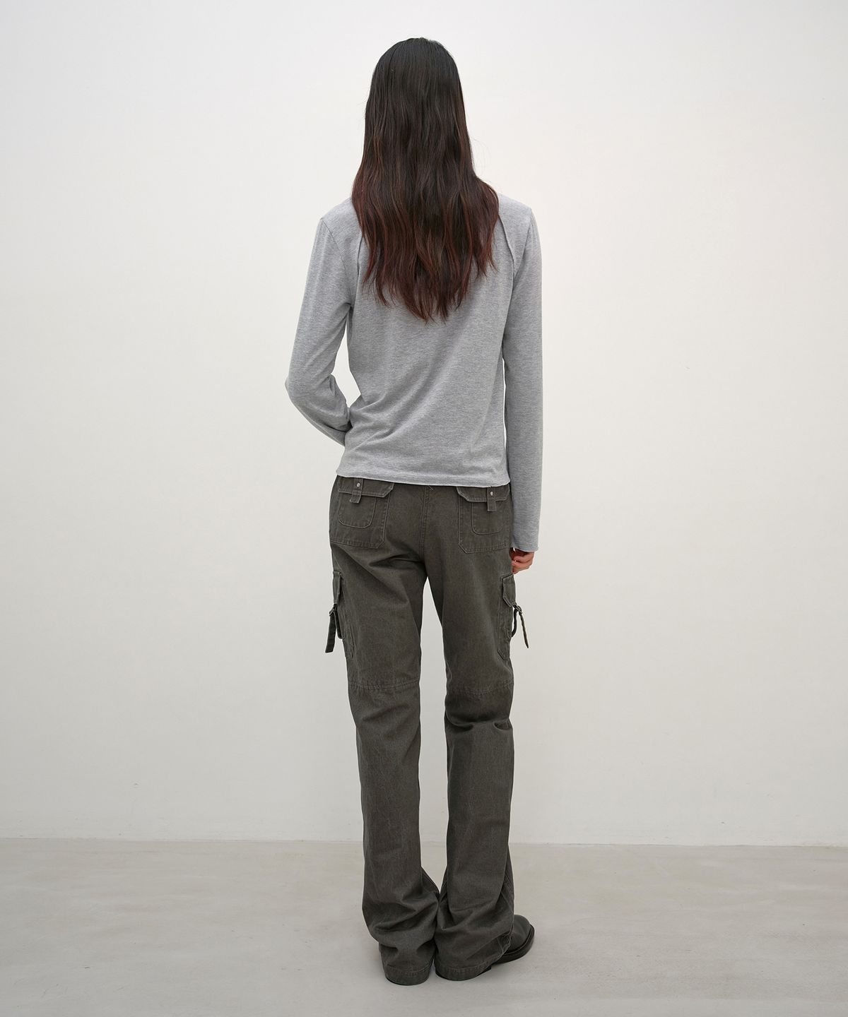 인사일런스 우먼(INSILENCE WOMEN) 아가일 핫픽스 롱슬리브 MELANGE GREY