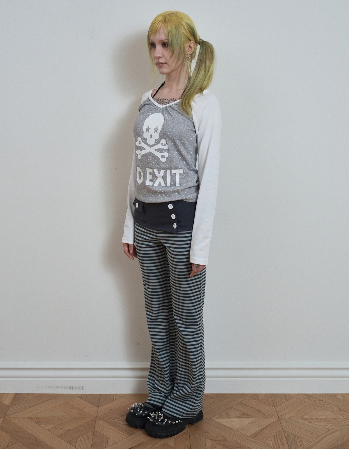 셋업이엑스이(SETUP-EXE) SKULL DOT RAGLAN TEE / GRAY