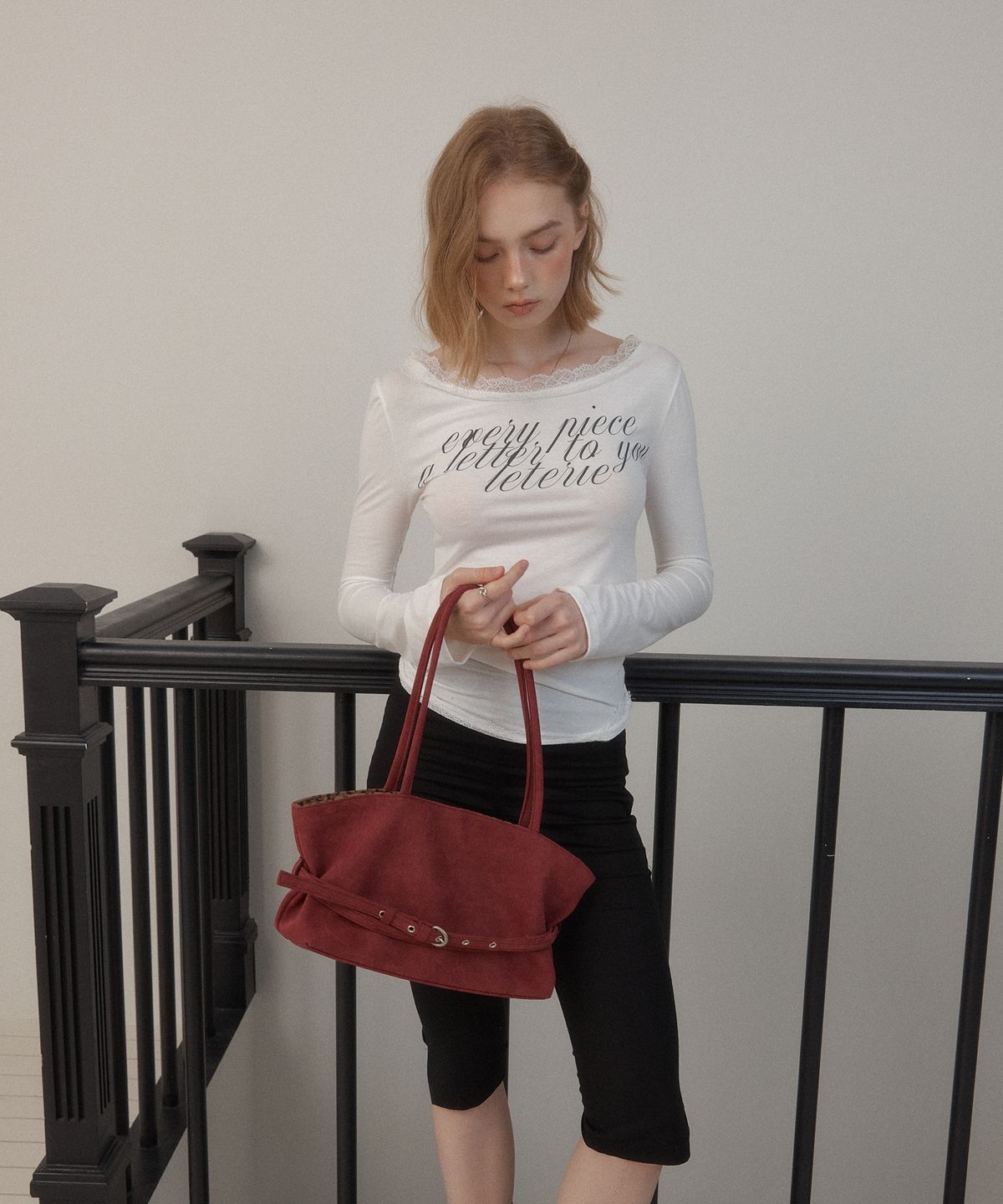레터리(LETERIE) MELLOW REVERSIBLE BELT TOTE BAG_MATTE WINE