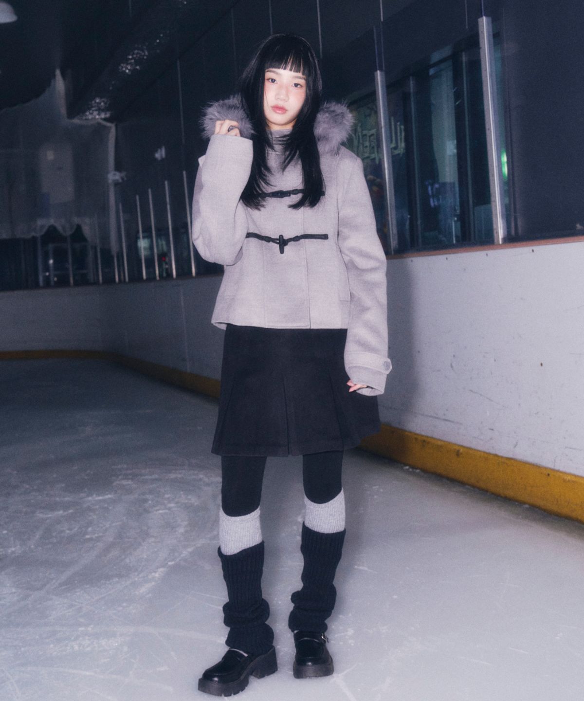 로긴 앤 로지(ROGIN N ROSIE) Pleats Skirt Black