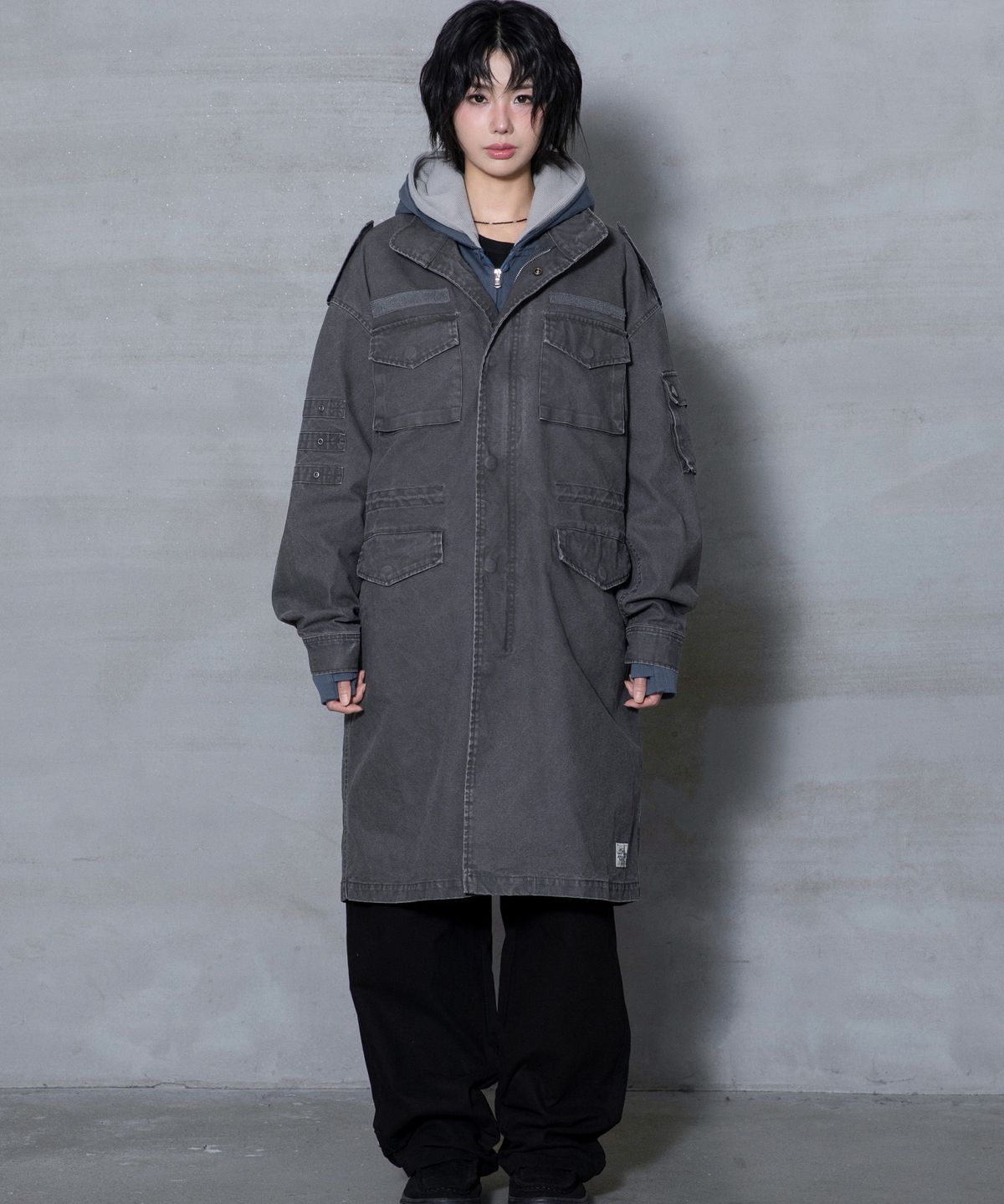엑스톤즈(XTONZ) XJ143 밀리터리 빈티지 워싱 롱 M-65 필드 자켓 (CHARCOAL)