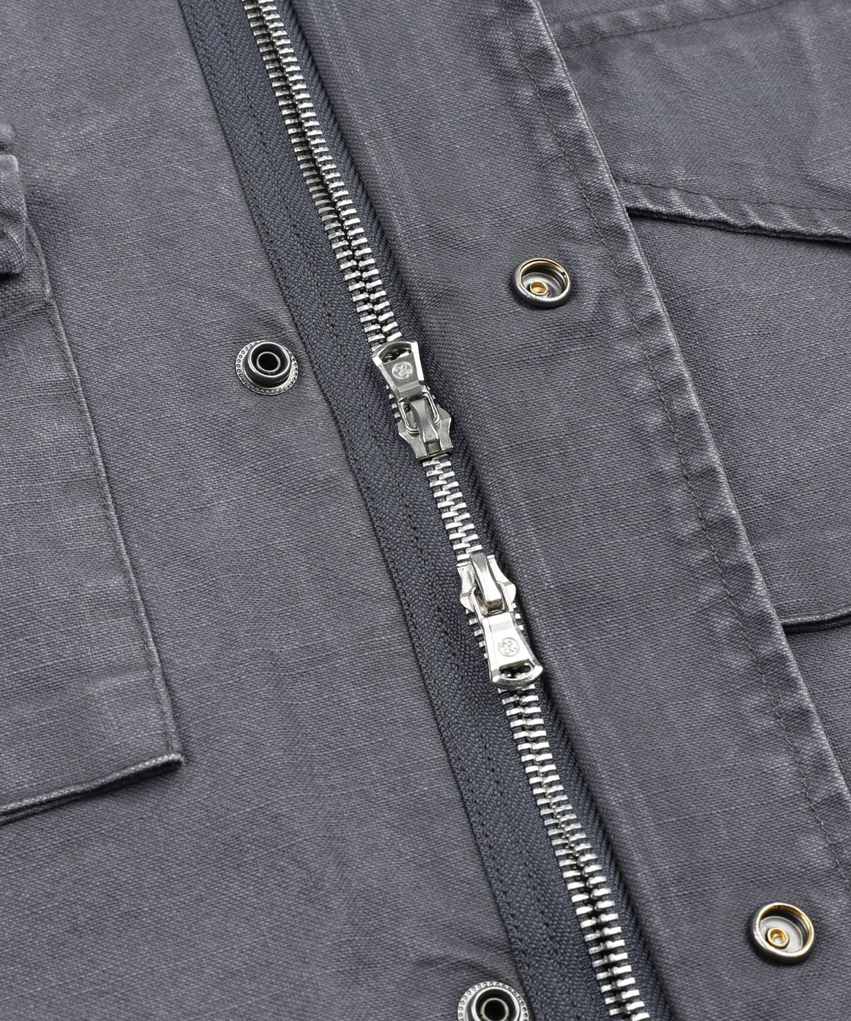 엑스톤즈(XTONZ) XJ143 밀리터리 빈티지 워싱 롱 M-65 필드 자켓 (CHARCOAL)