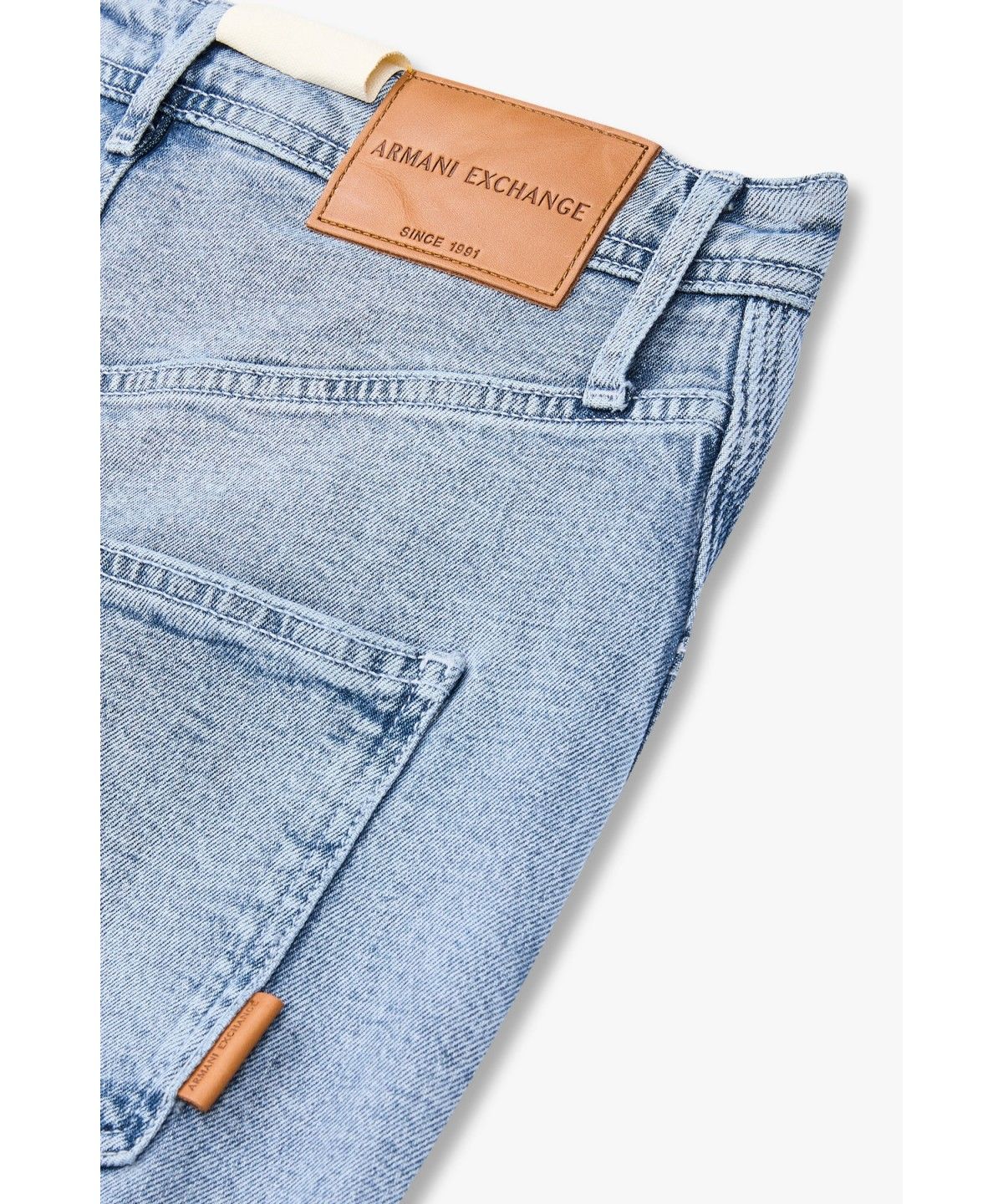 아르마니 익스체인지(ARMANI EXCHANGE) 여성 사이드 슬릿 와이드 레그 진 _라이트 블루_A425140510