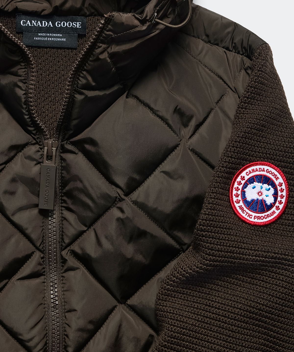 캐나다구스(CANADAGOOSE) 여성 하이브릿지 퀼티드 니트 후디(Brown)_Q266AWJC02BRB