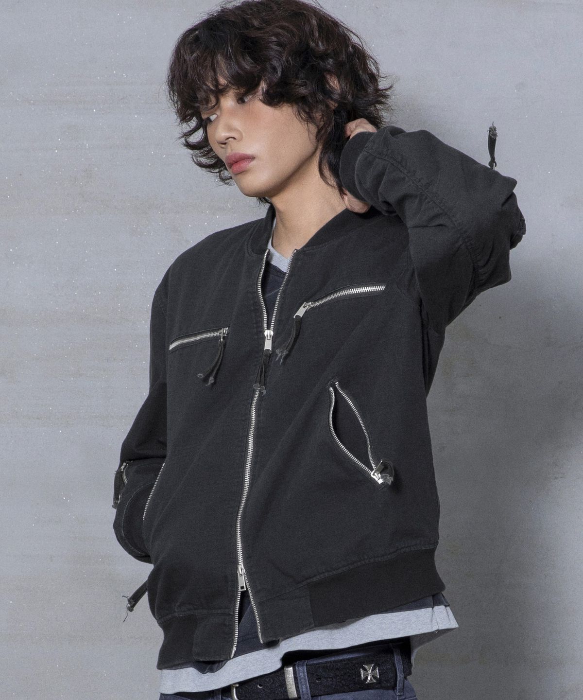 엑스톤즈(XTONZ) XJ141 멀티 지퍼 크롭 MA-1 자켓 (BLACK)