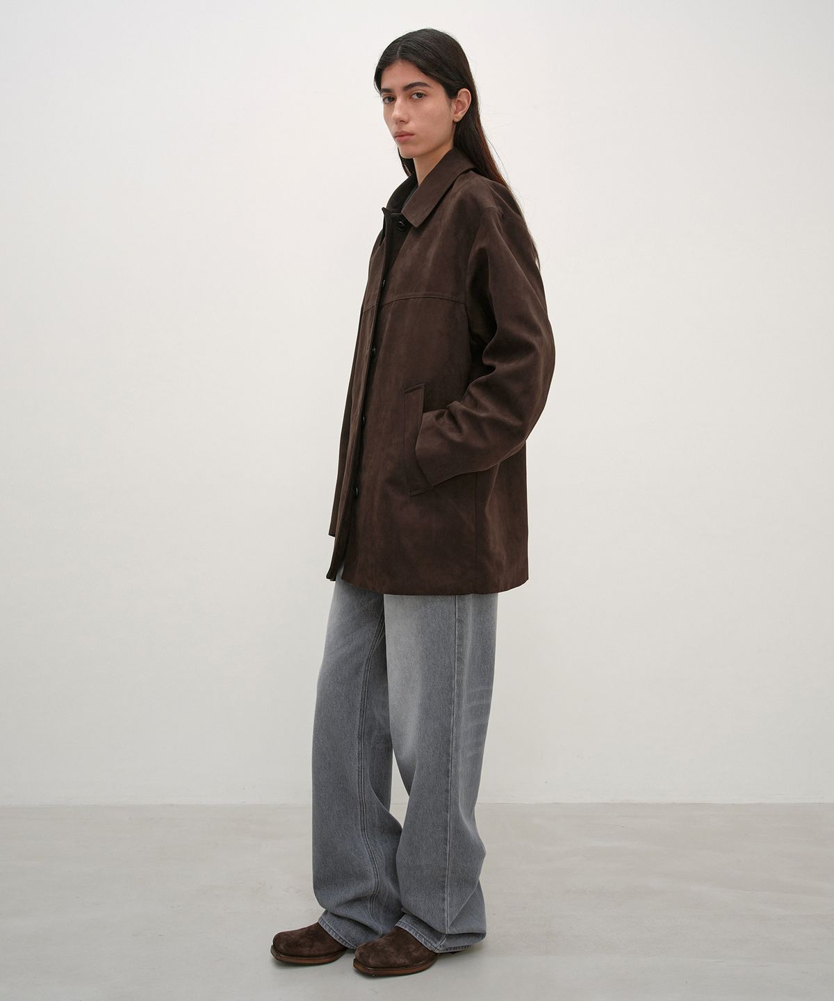 인사일런스 우먼(INSILENCE WOMEN) 포우 스웨이드 카코트 DARK BROWN
