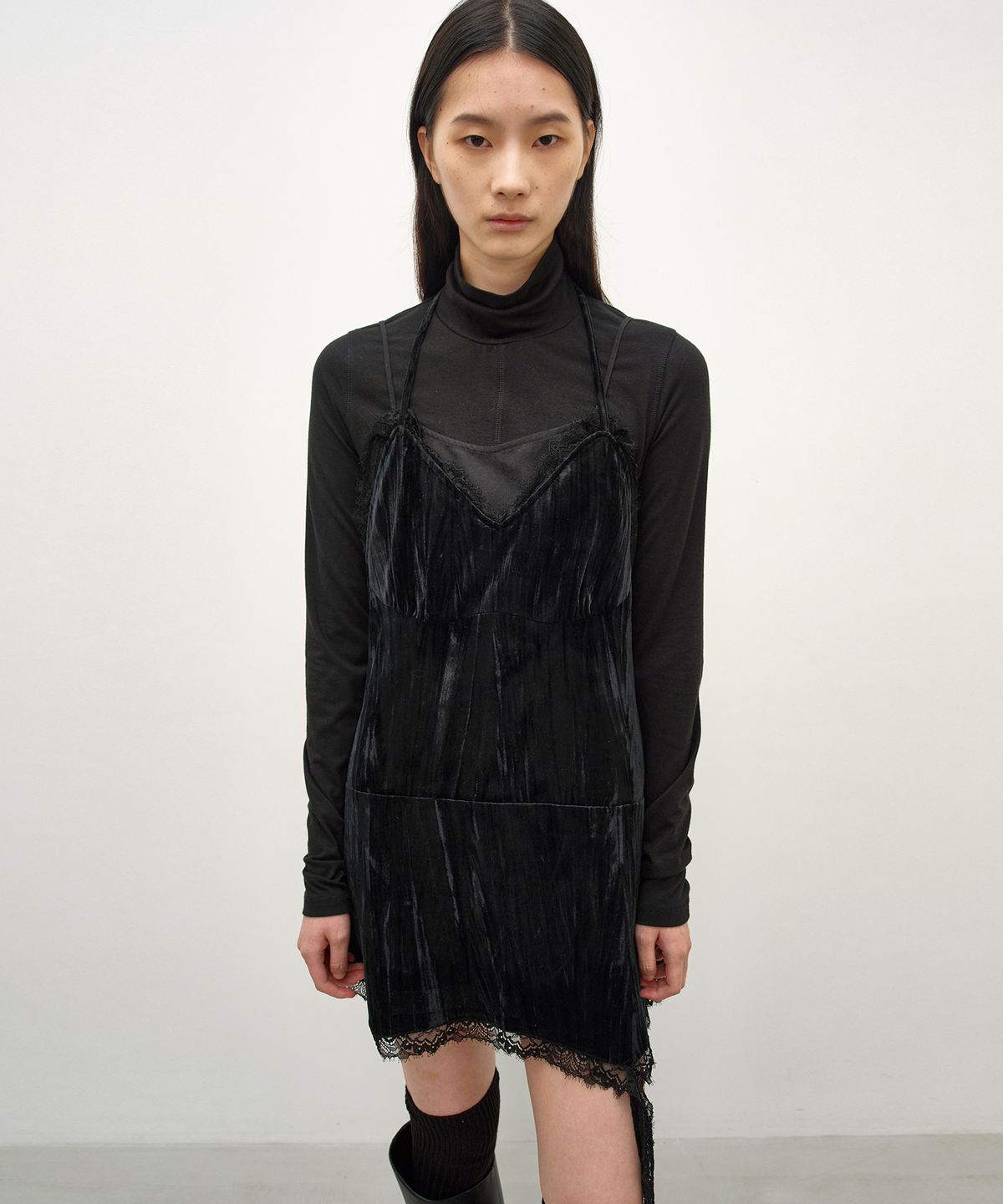 인사일런스 우먼(INSILENCE WOMEN) 벨로아 멀티웨이 슬립 원피스 BLACK