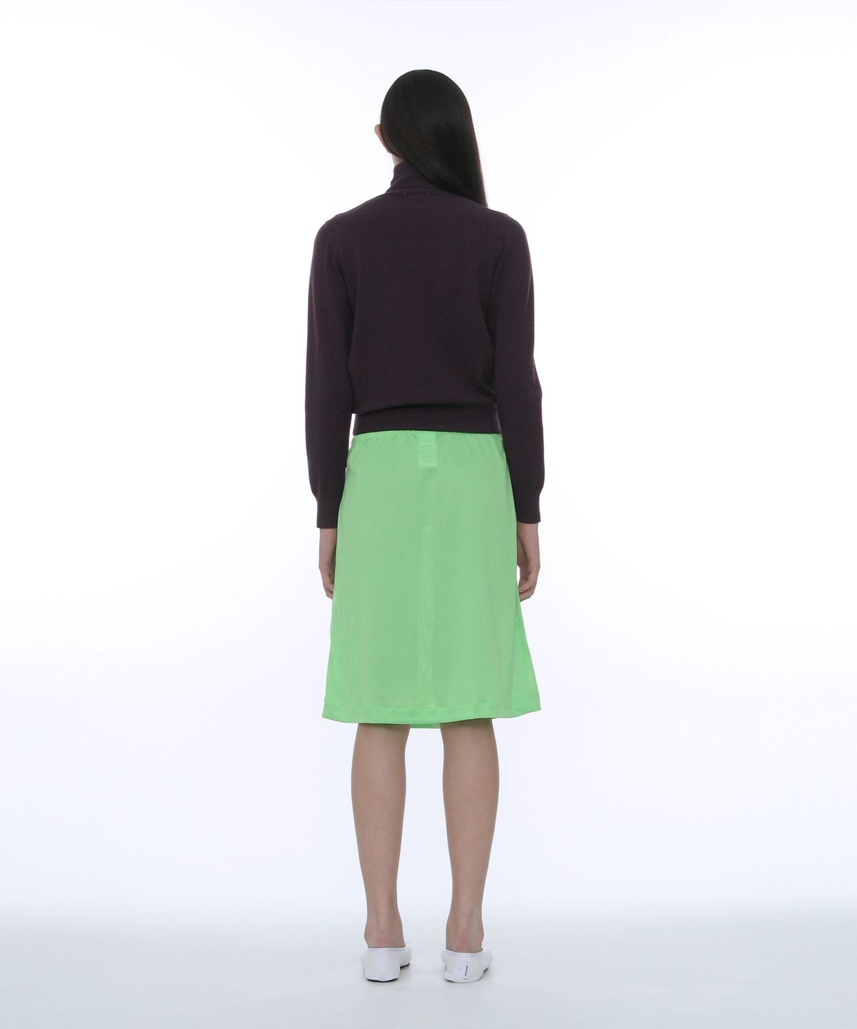 파르티멘토 우먼(PARTIMENTO WOMEN) PWC 엠브로이더리 하이넥 니트 탑_미드나잇 플럼