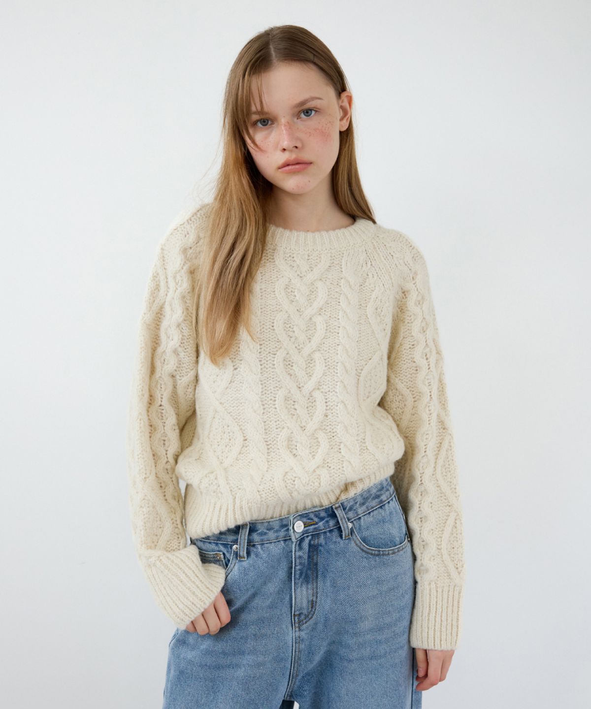 토아베(TOAVE) Analog Alpaca Blend Cable Knit (Ivory)
