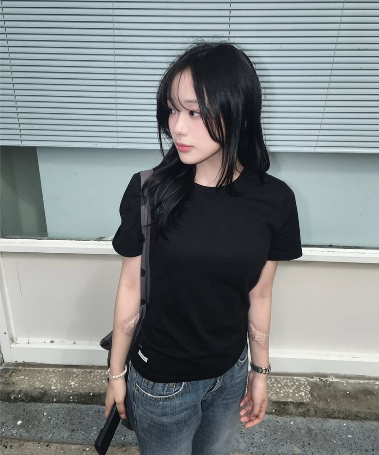 404 버튼 레이어드 티셔츠 블랙