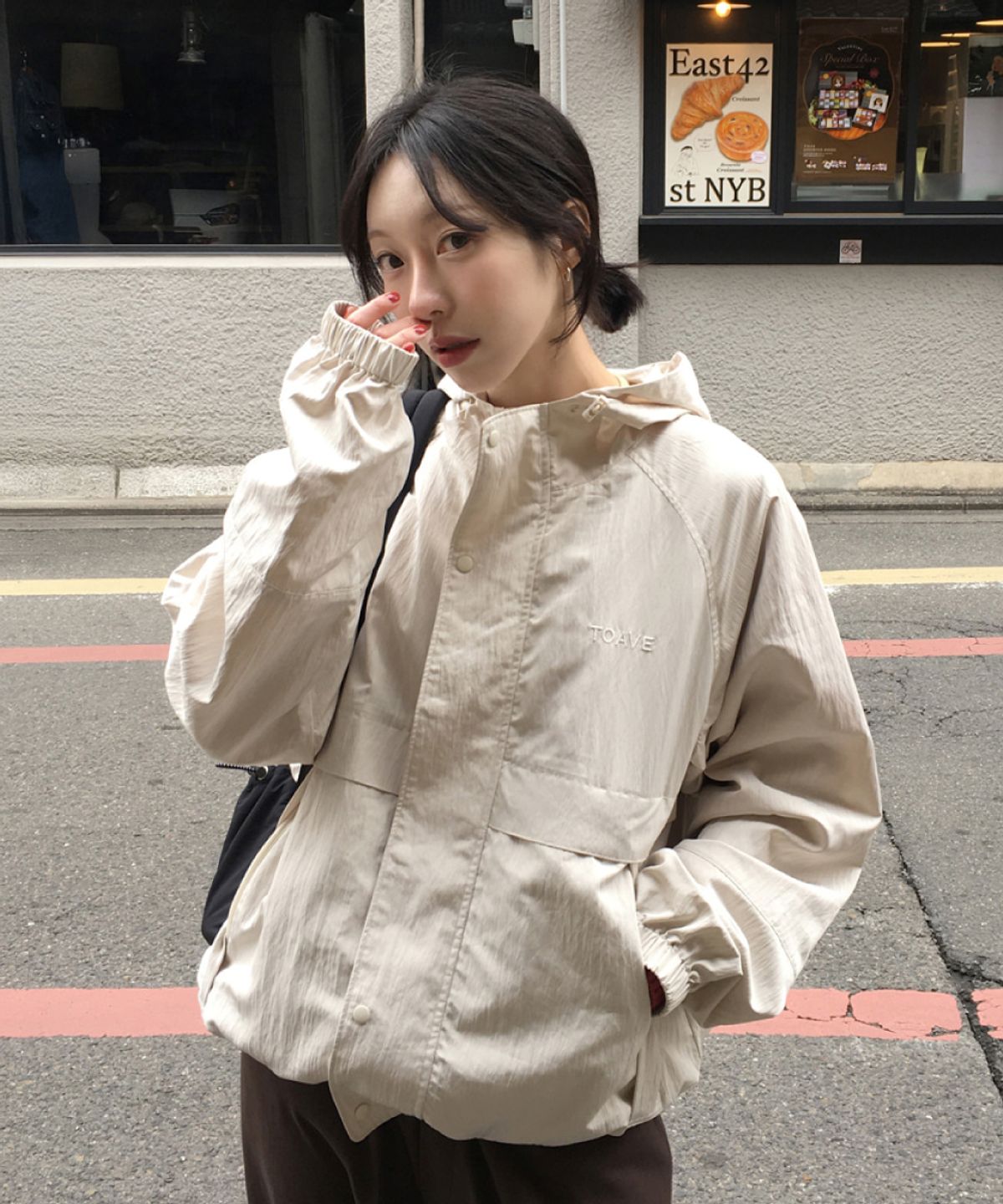 토아베(TOAVE) Textured Wind Jacket (Cream beige)