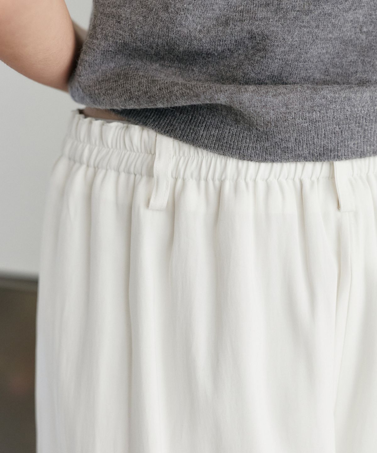 유라고(URAGO) Siena back banding pants_2colors