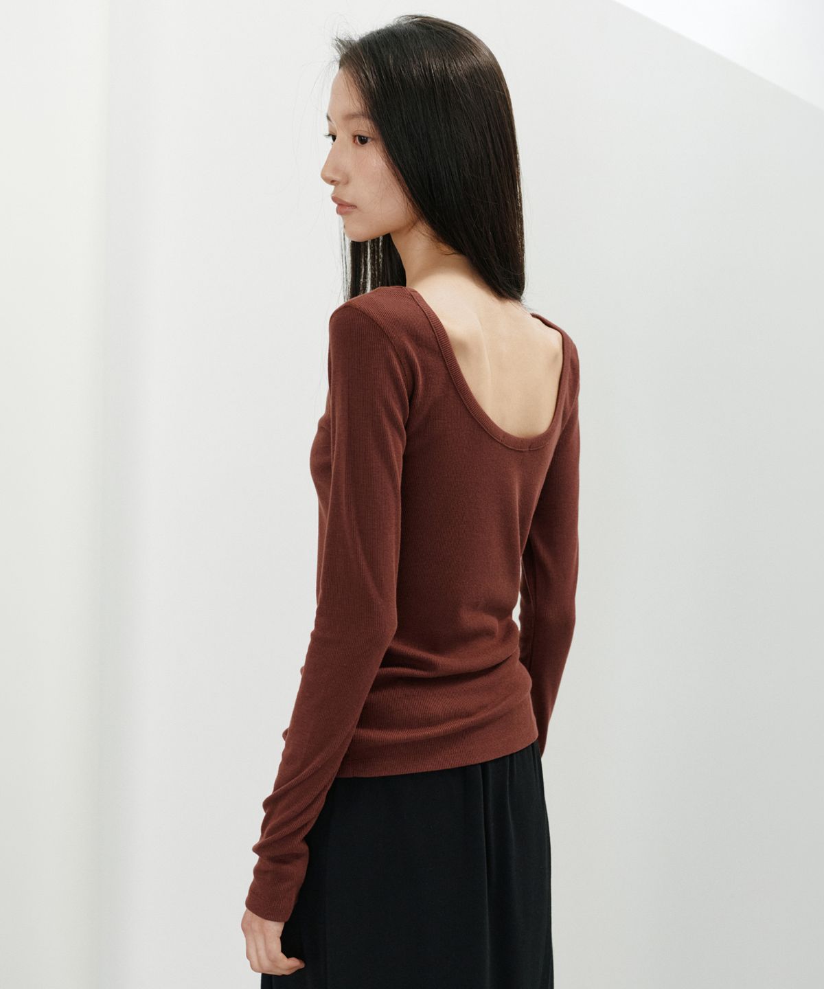 유라고(URAGO) Back U-neck ribbed t-shirt_3colors