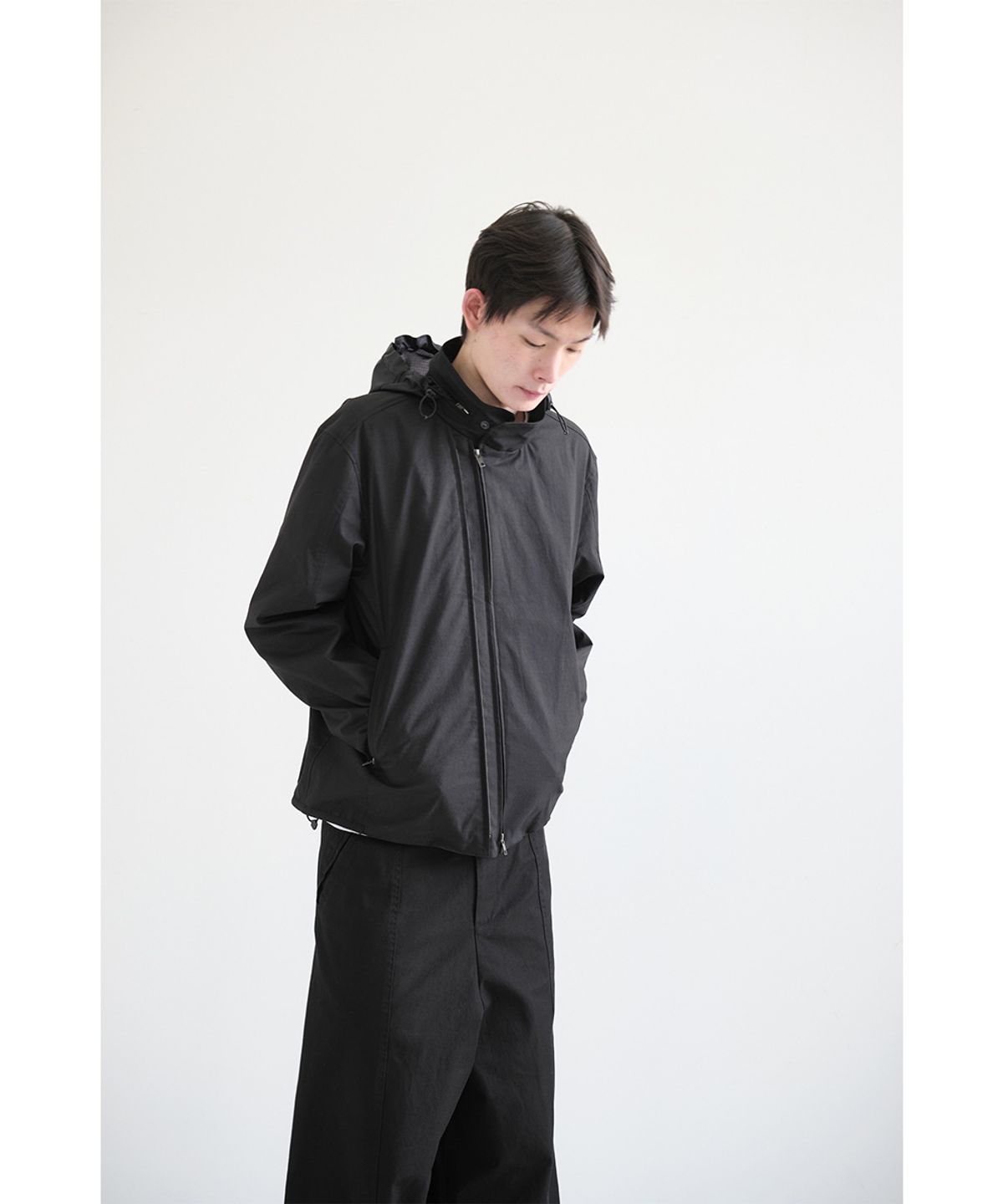 해칭룸(HATCHINGROOM) Diagonal Zip Jacket V2 Black