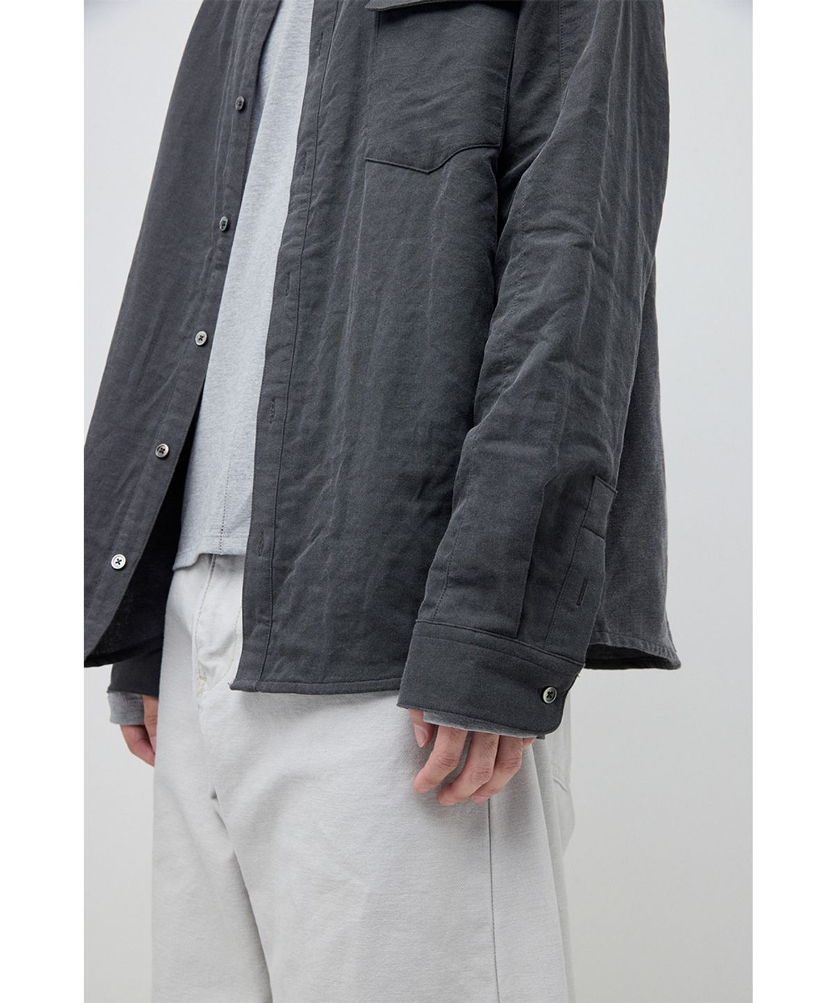 해칭룸(HATCHINGROOM) Curved Shirt Dyed Charcoal