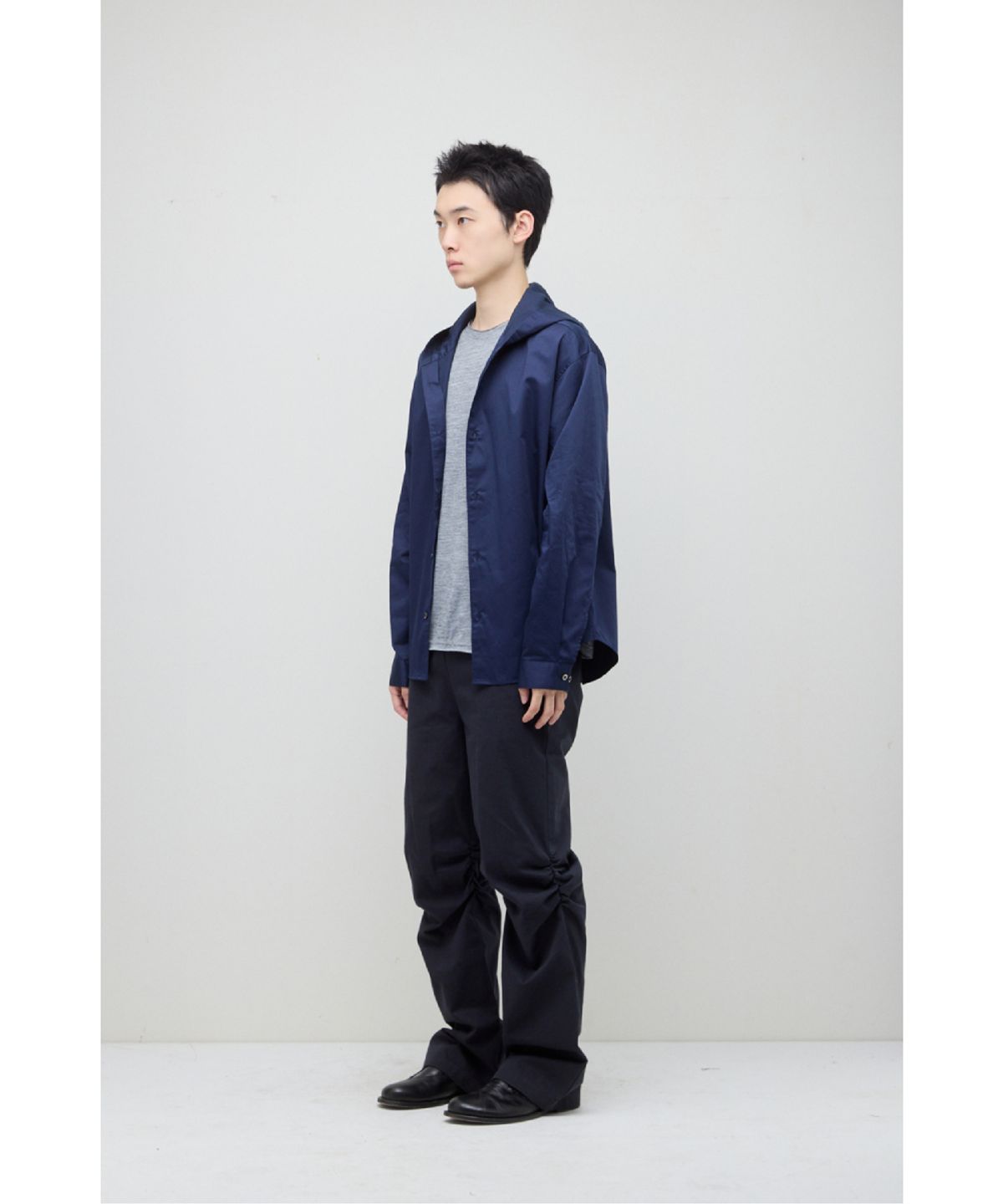 해칭룸(HATCHINGROOM) Hooded Shirt Dark Blue