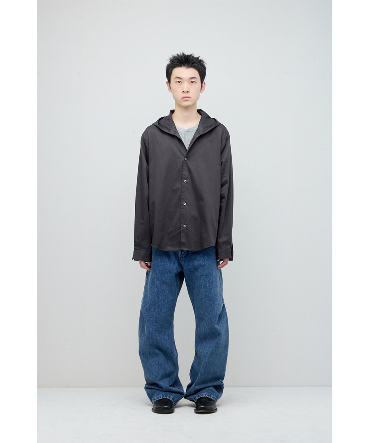 해칭룸(HATCHINGROOM) Hooded Shirt Charcoal