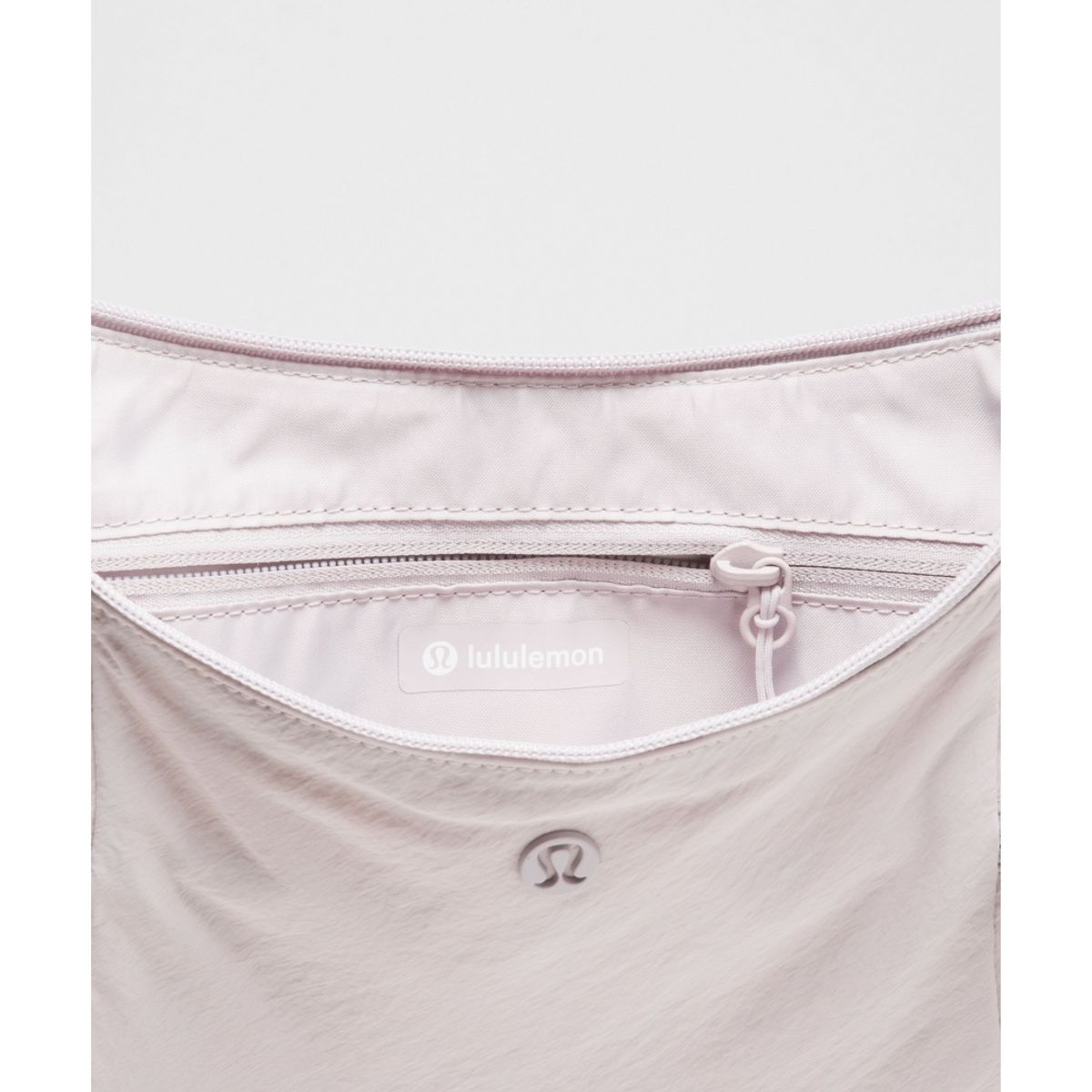 룰루레몬(LULULEMON) 슬라우치 슬링백 6L  ICYT
