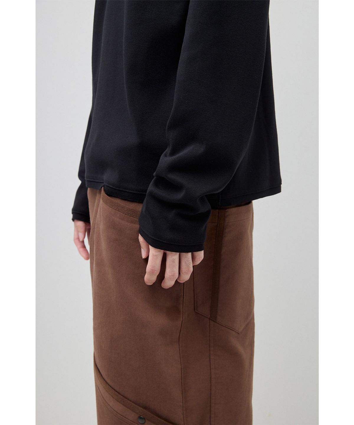 해칭룸(HATCHINGROOM) Rolling Tee Rib Black