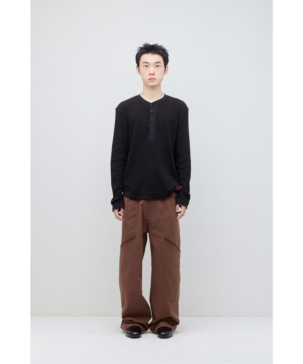 해칭룸(HATCHINGROOM) Thermal Henley Tee Black