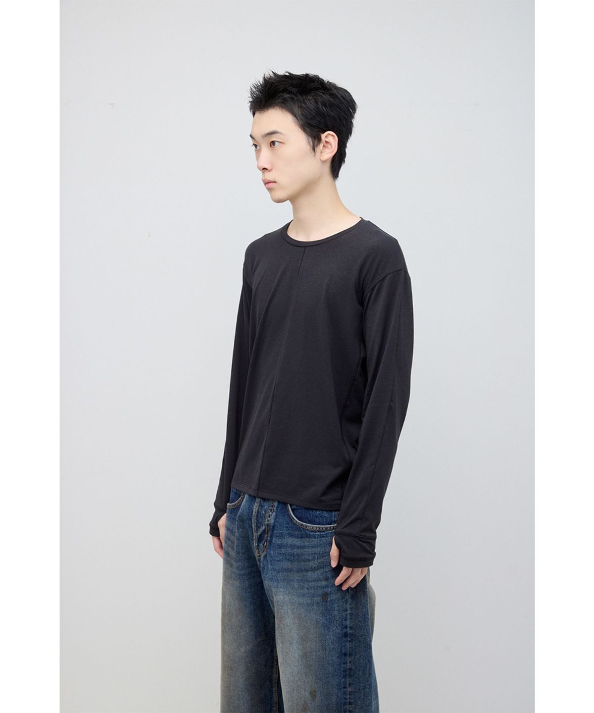 해칭룸(HATCHINGROOM) Inner Tee Black