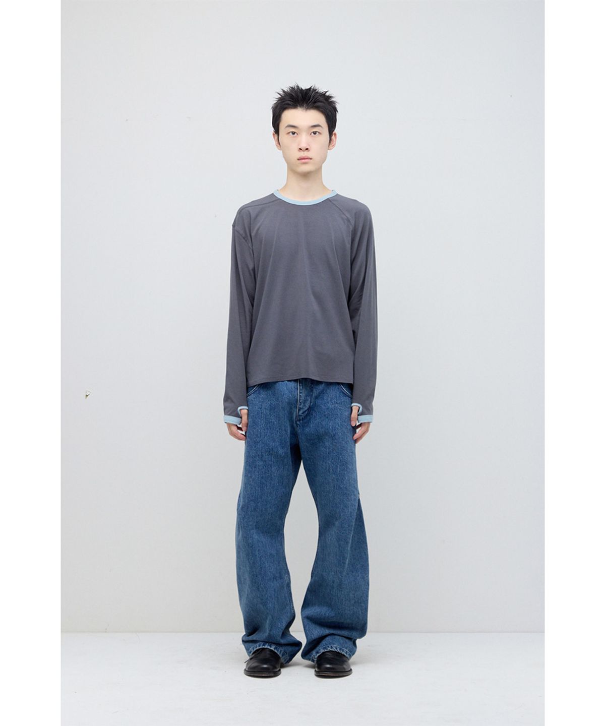 해칭룸(HATCHINGROOM) Silket Ringer Tee Graphite