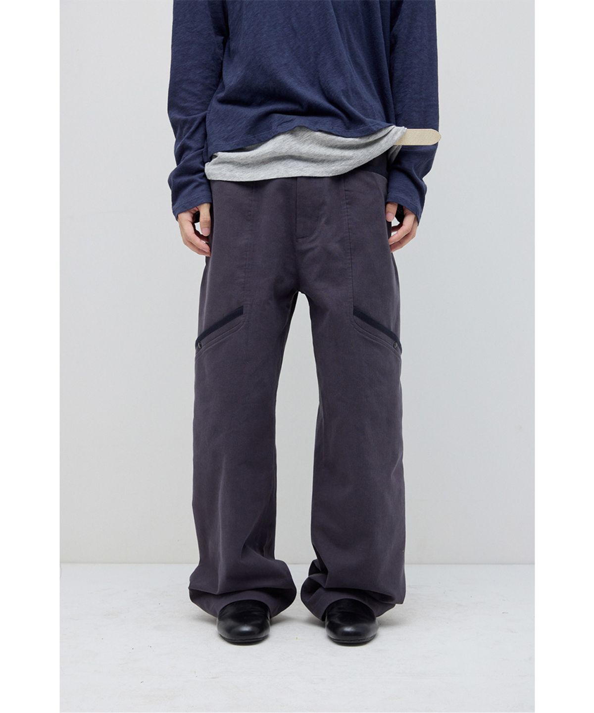 해칭룸(HATCHINGROOM) Sequence Pants Blue Charcoal