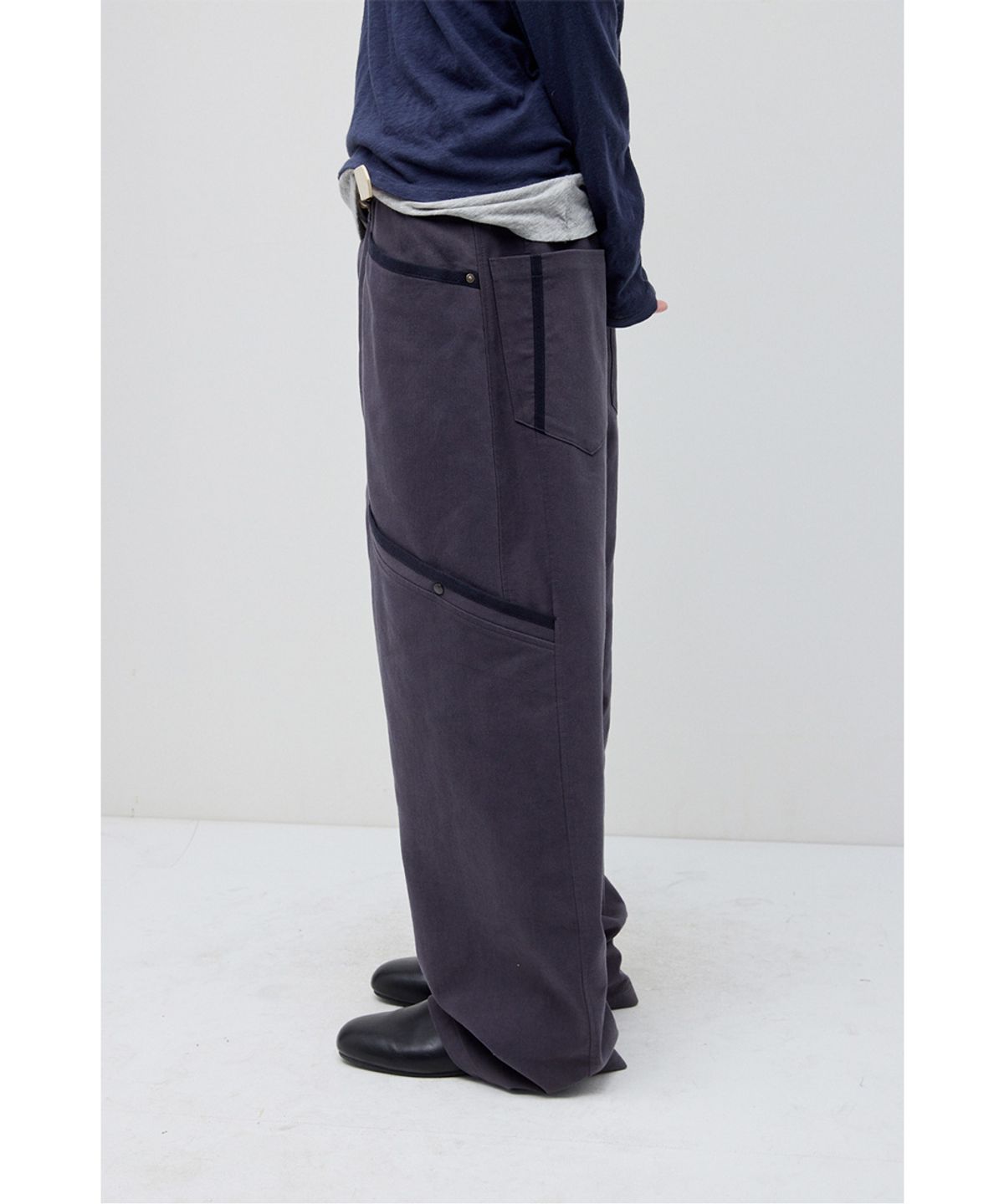 해칭룸(HATCHINGROOM) Sequence Pants Blue Charcoal